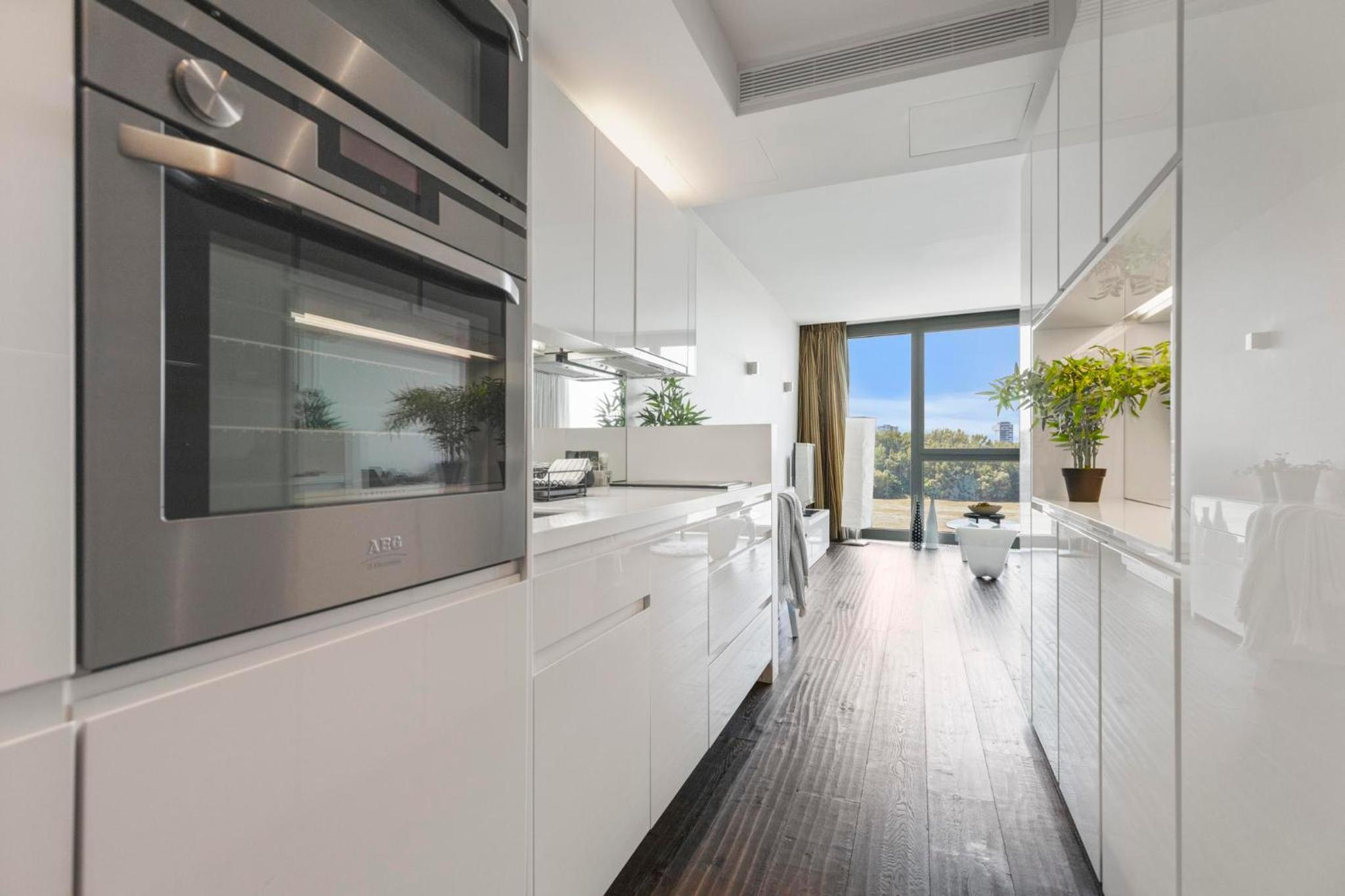 Studio Apartment photo 2