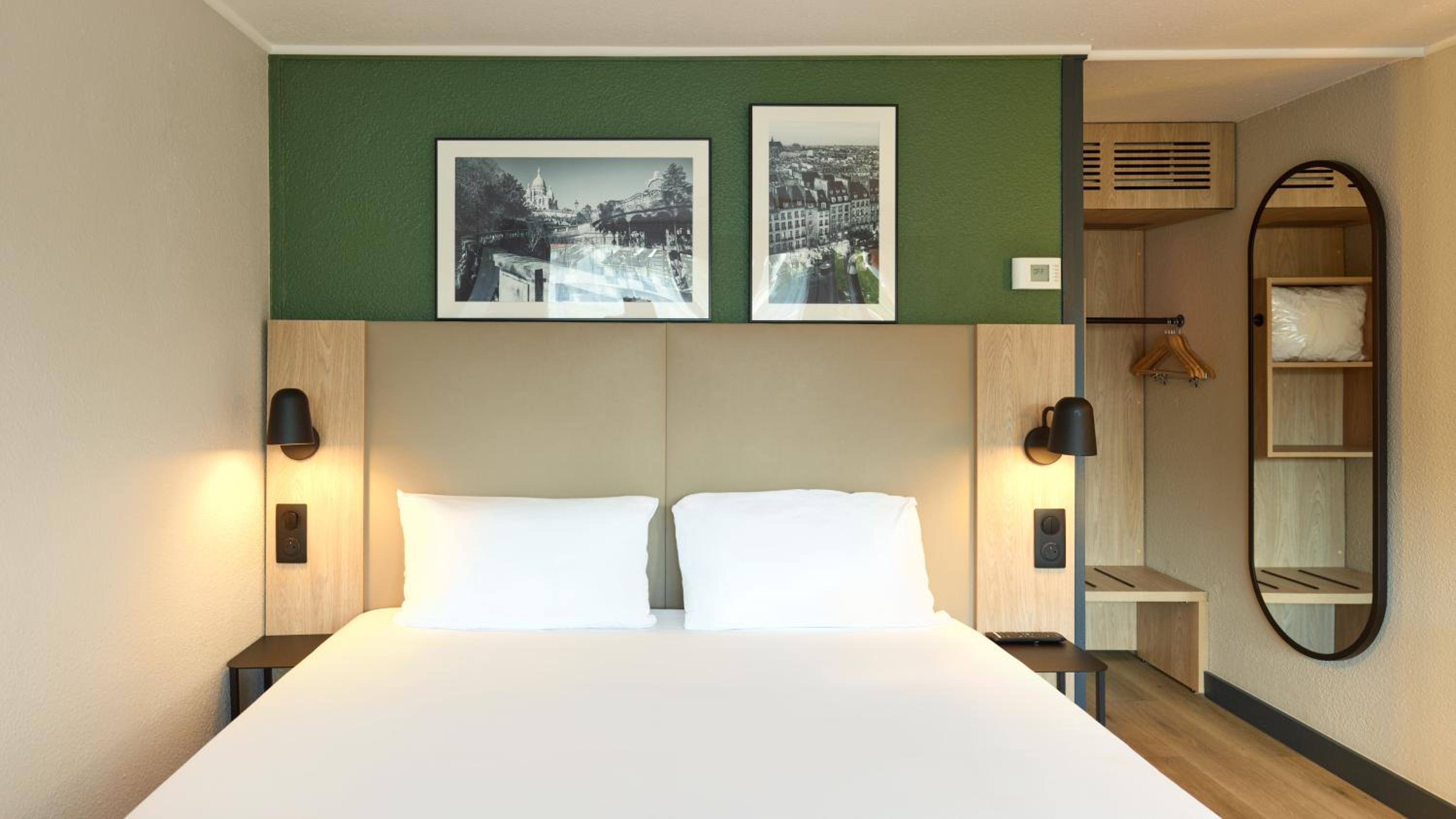 Standard Room - 1 Queen Bed - Photo 7