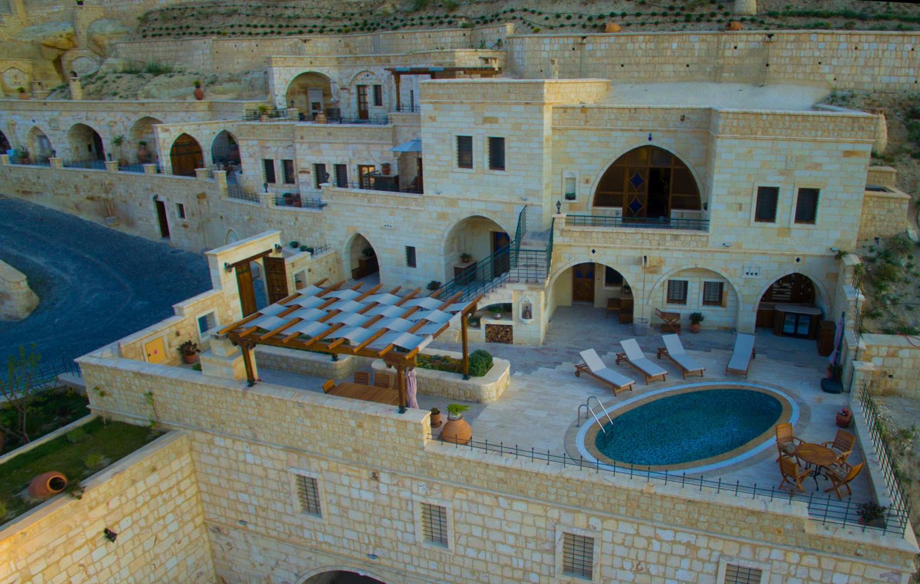 Villa with Private Pool - Photo 26