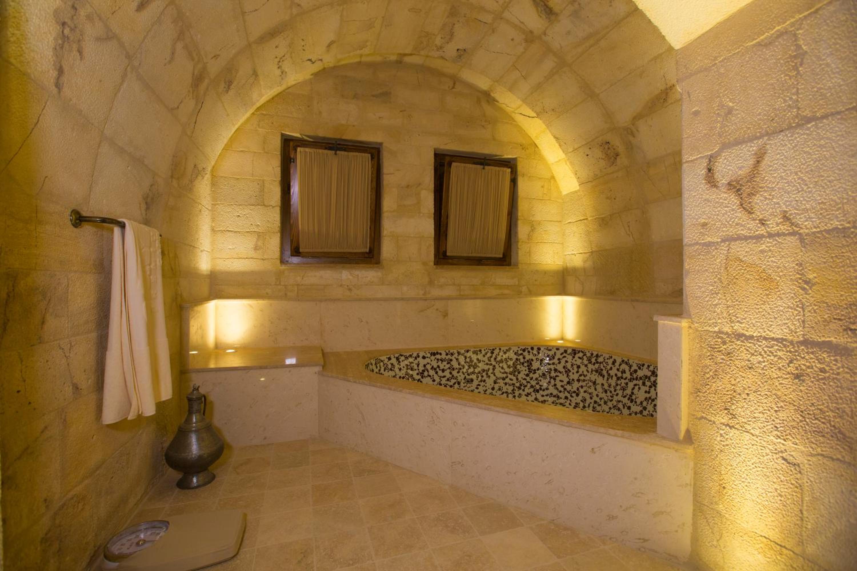 Villa with Private Pool - Photo 21