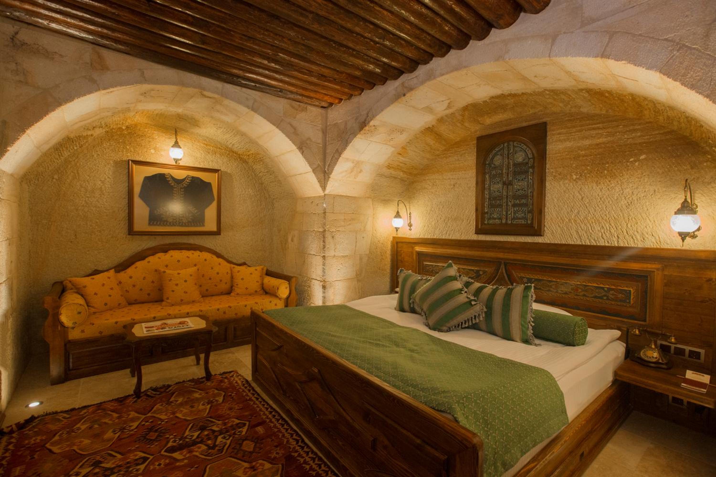 Villa with Private Pool - Photo 14