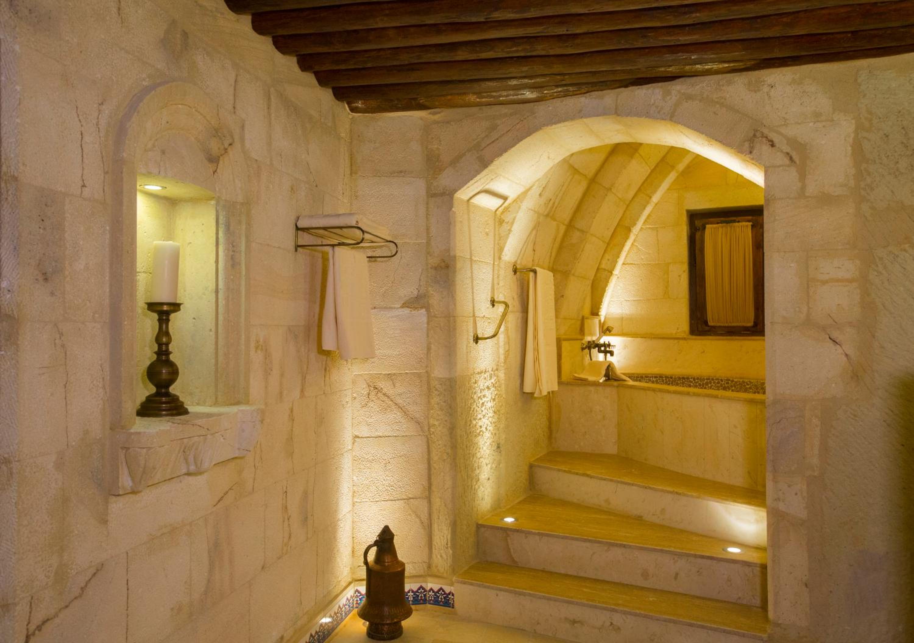 Villa with Private Pool - Photo 11