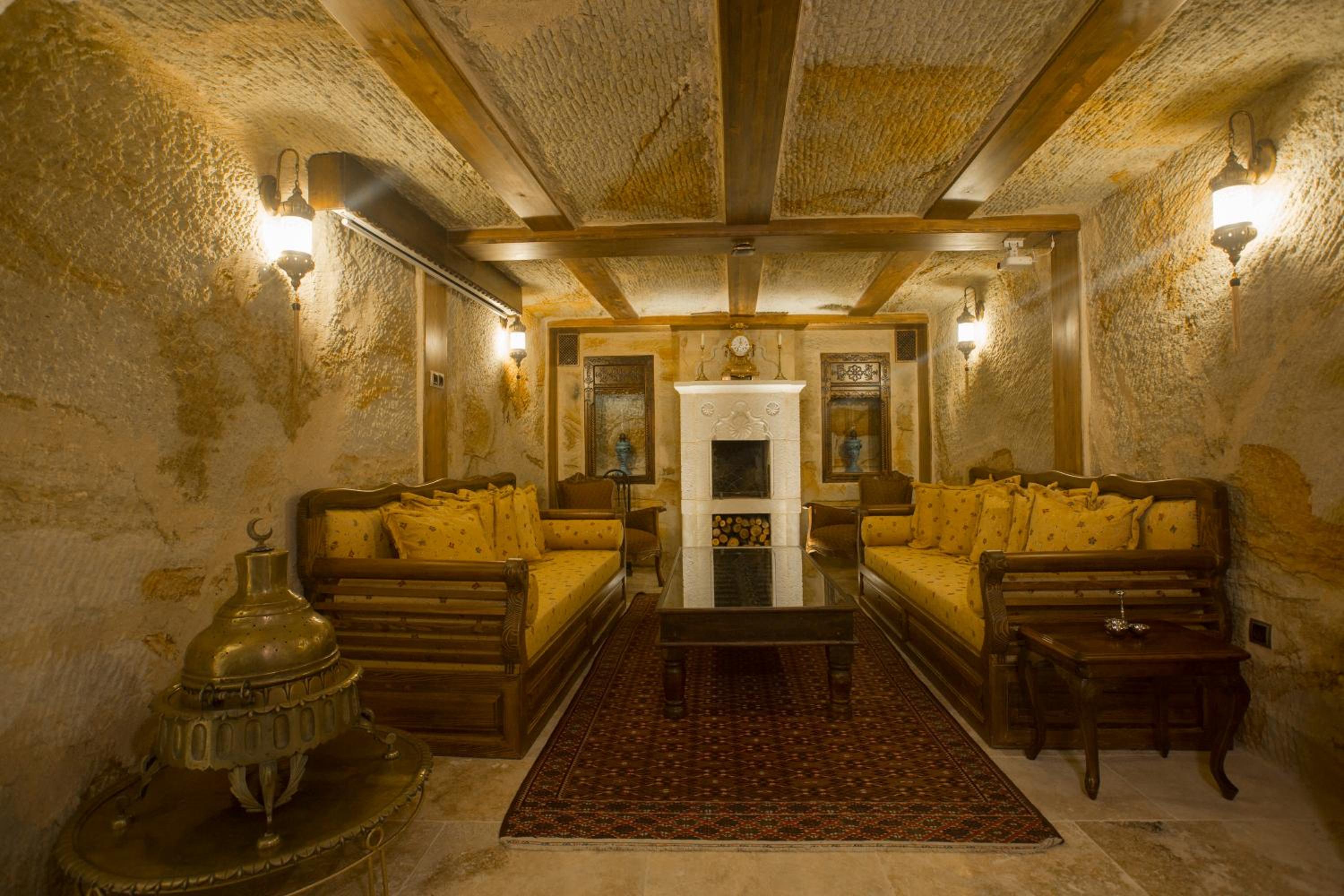 Villa with Private Pool - Photo 10