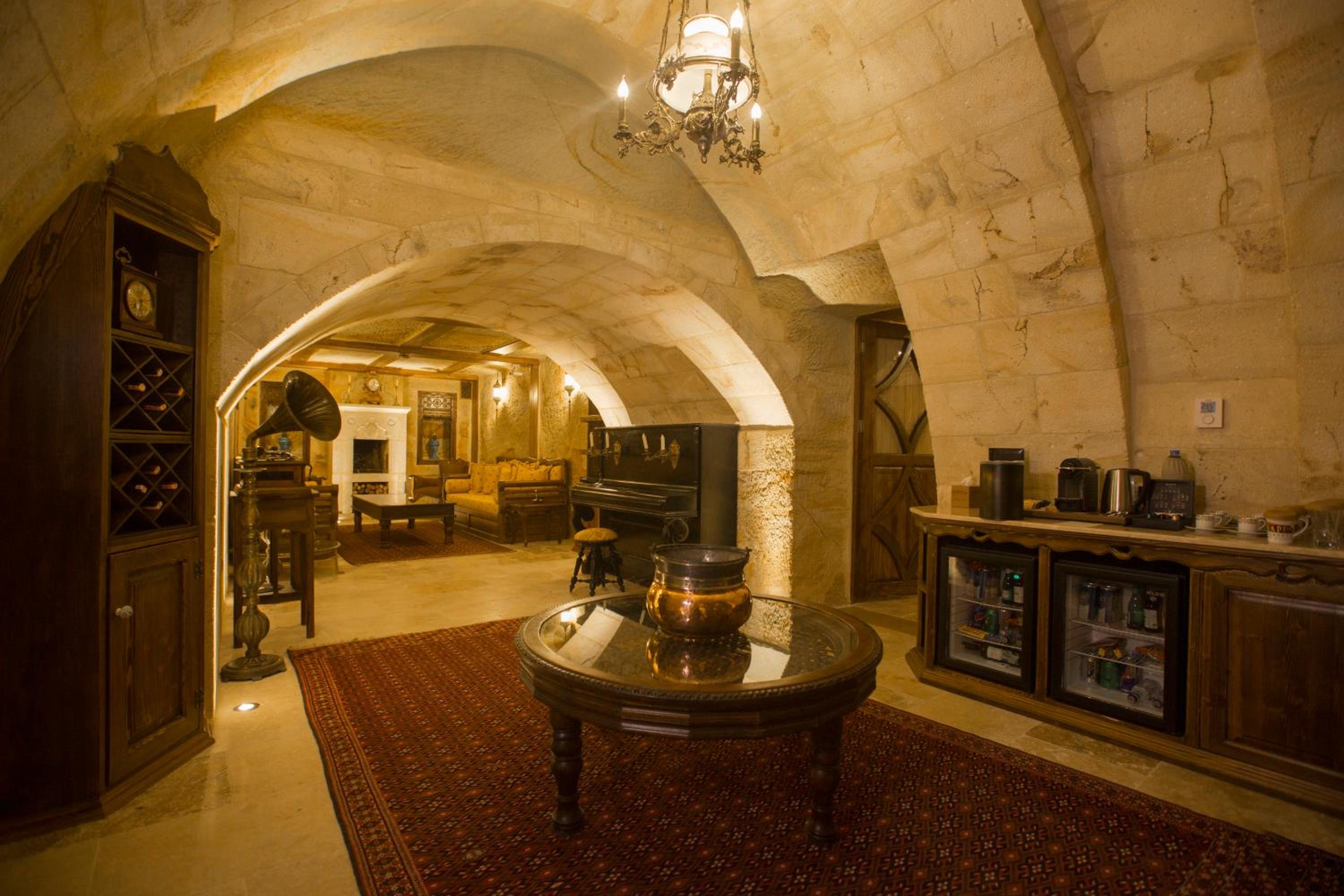 Villa with Private Pool - Photo 9