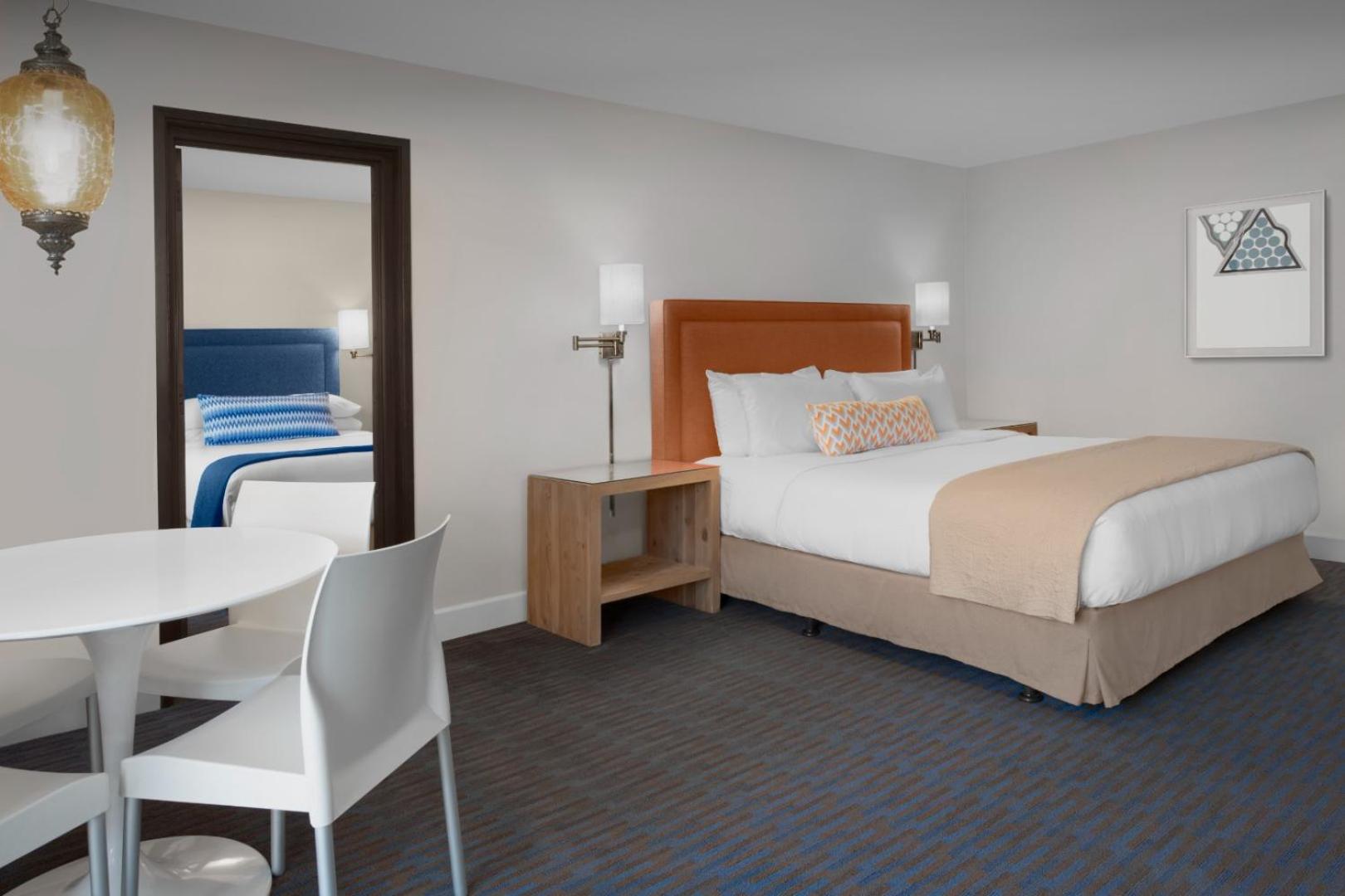 Deluxe Family Suite