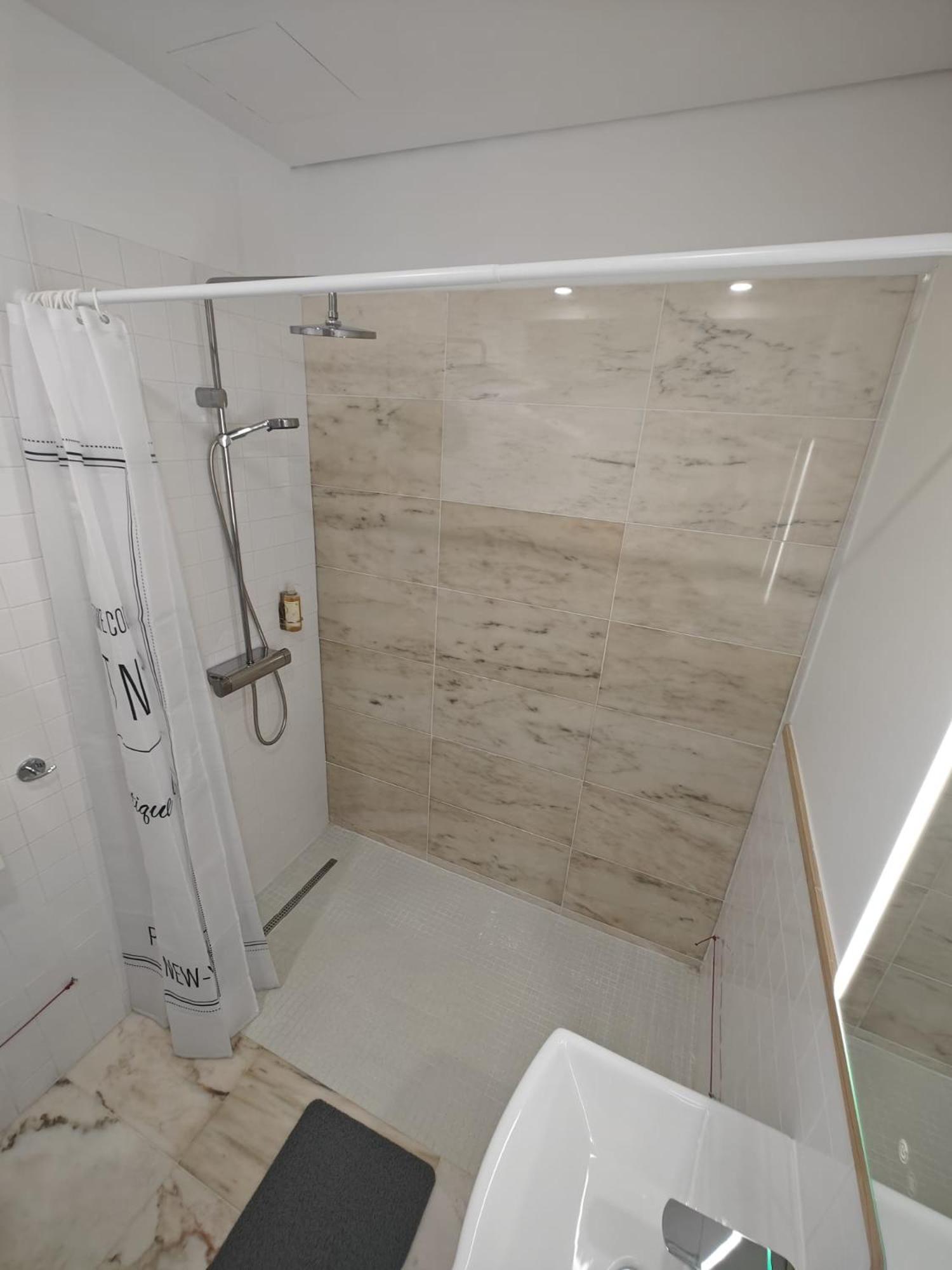 Double Room - Disability Access photo 1