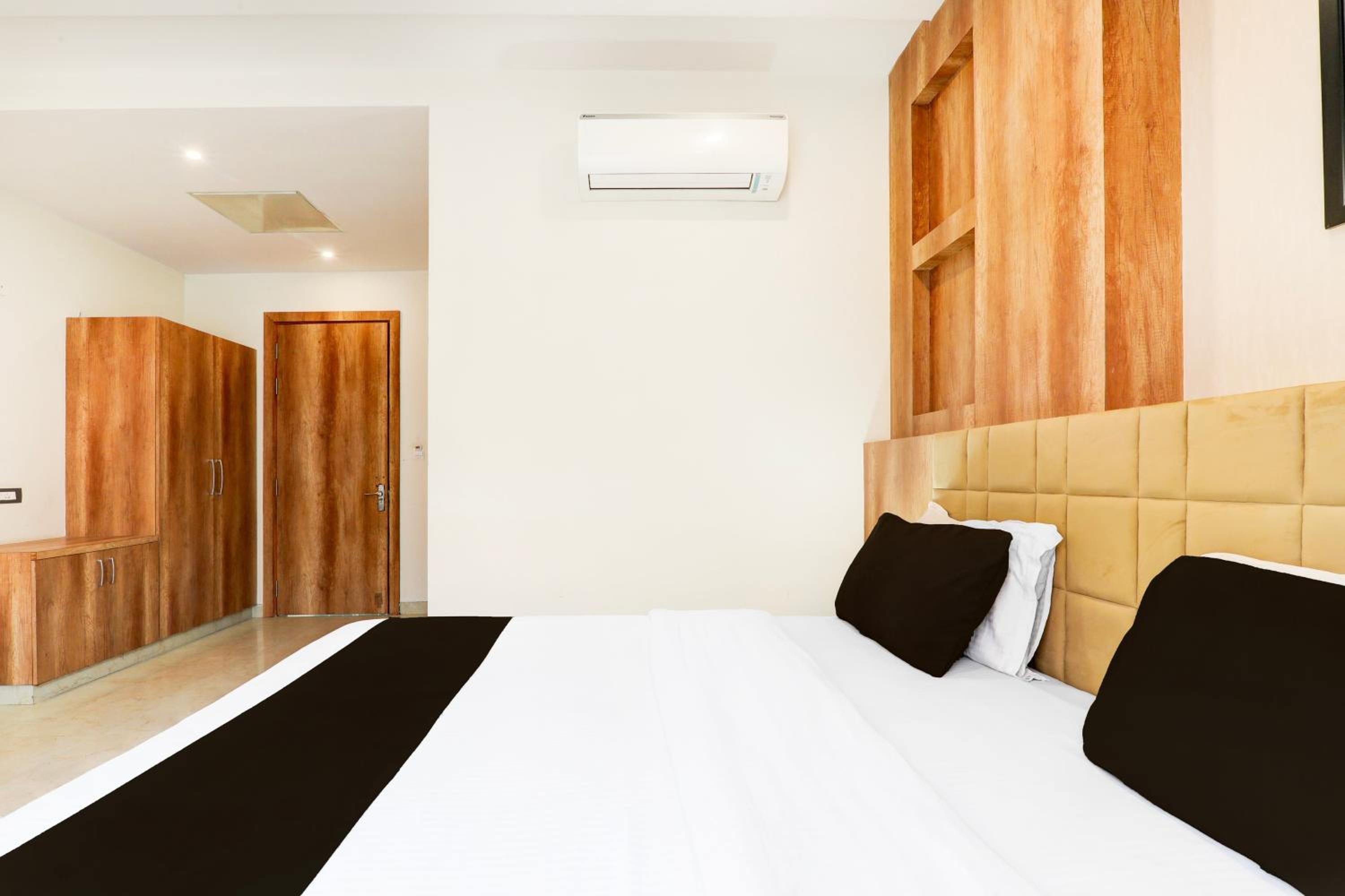 Classic Triple Room - Photo 5