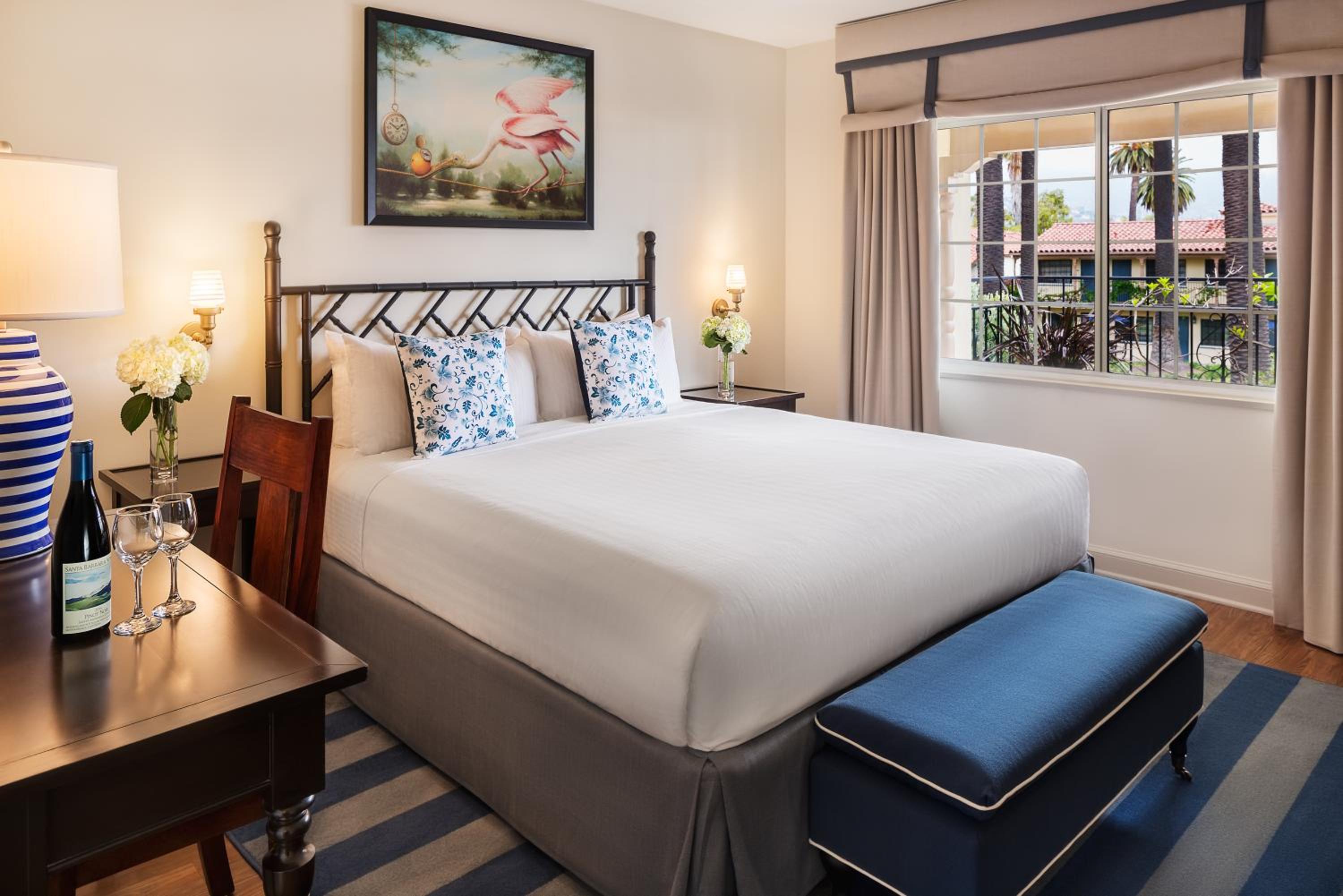 Deluxe King Room - Photo 1