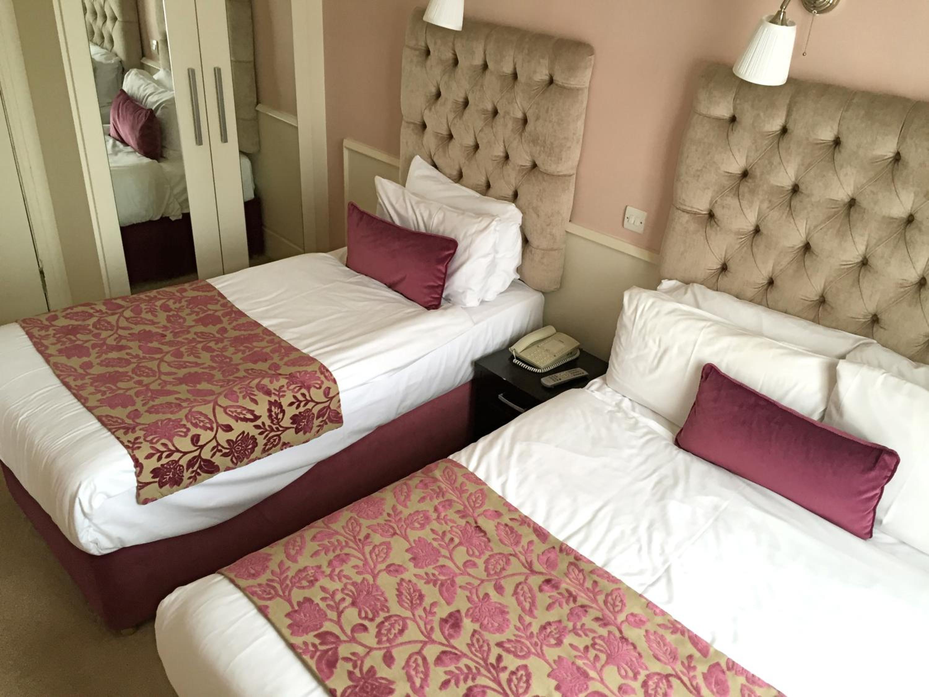 Classic Triple Room photo 1