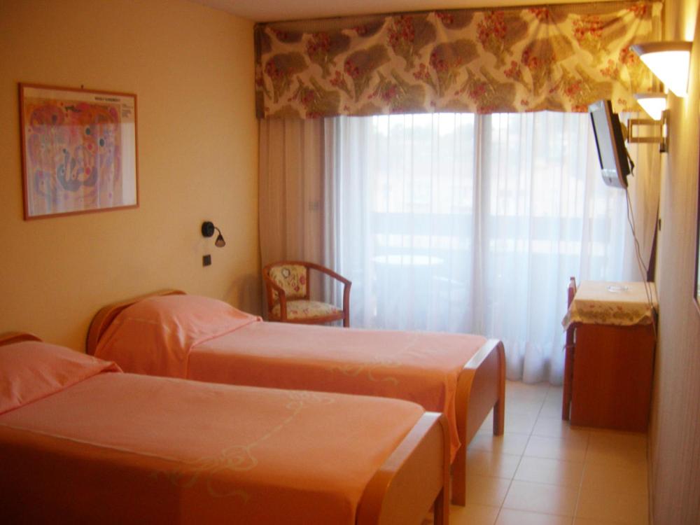 Comfort Twin Room photo 2