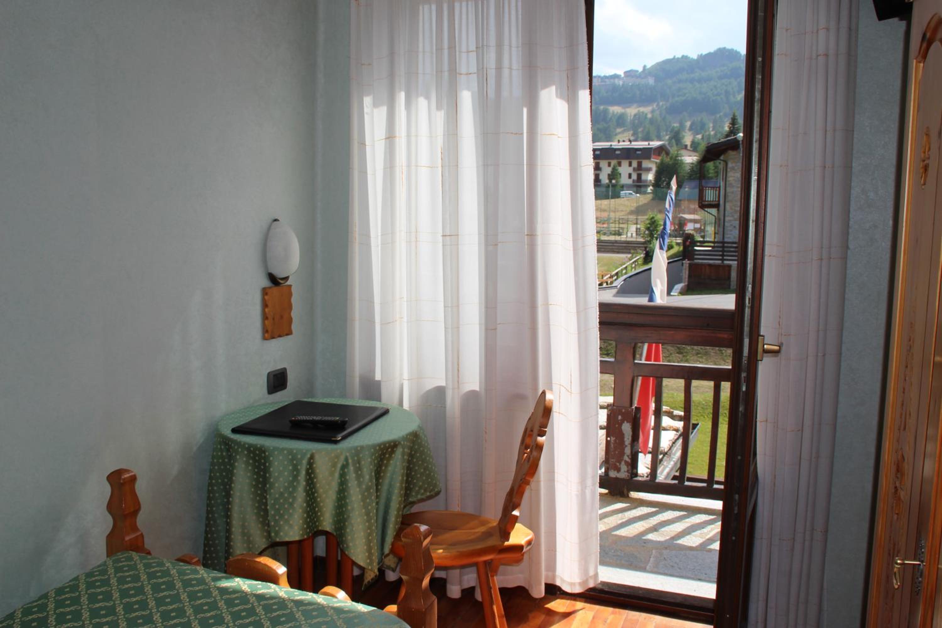Single Room photo 3