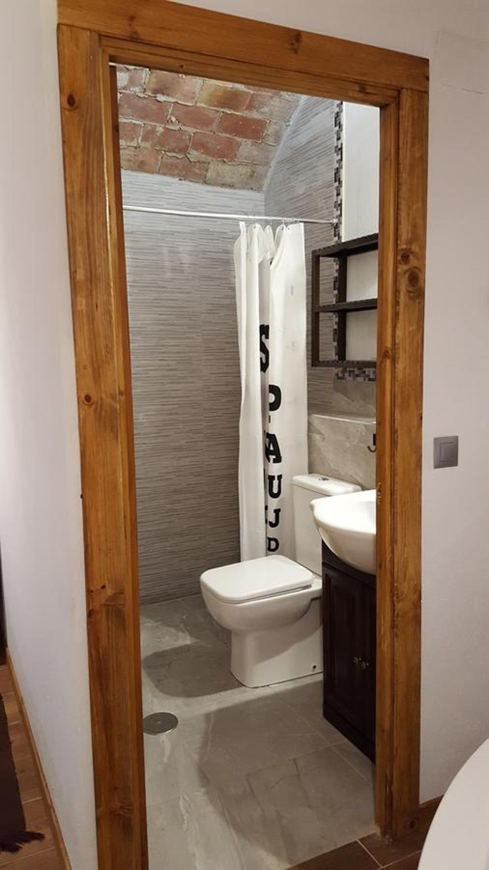 Studio Apartment photo 3