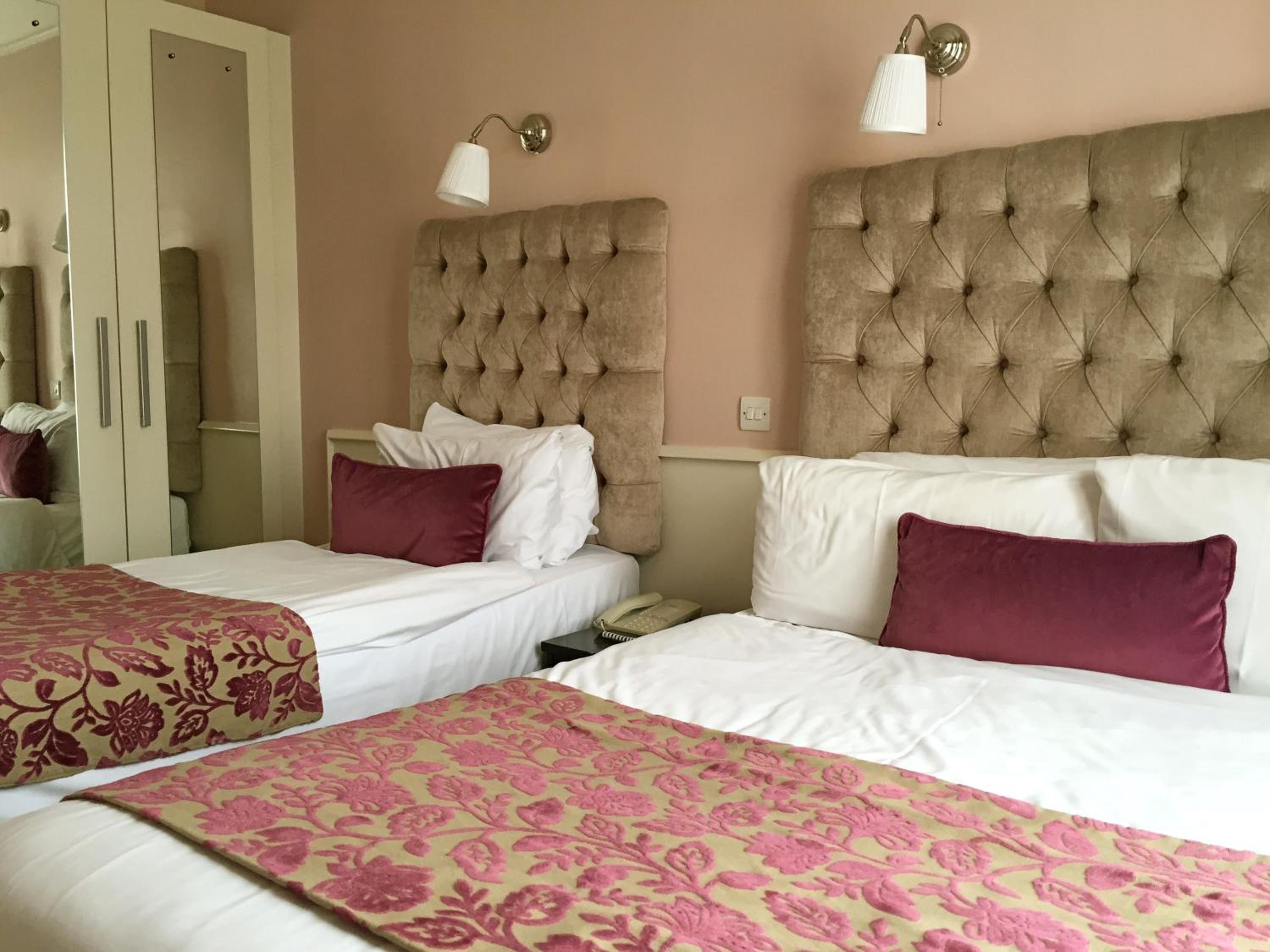 Classic Triple Room photo 3