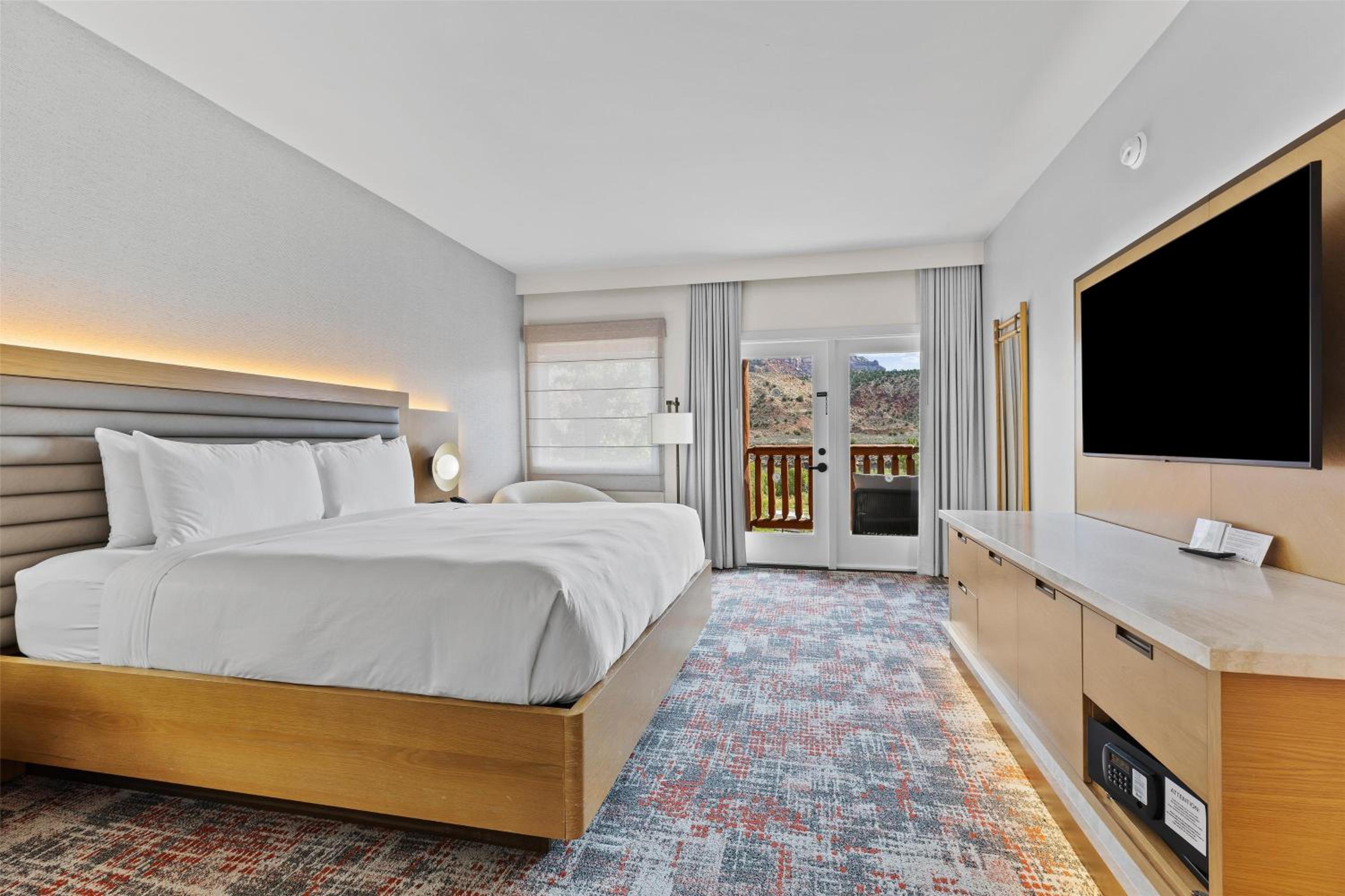 One-Bedroom King Suite - Photo 1