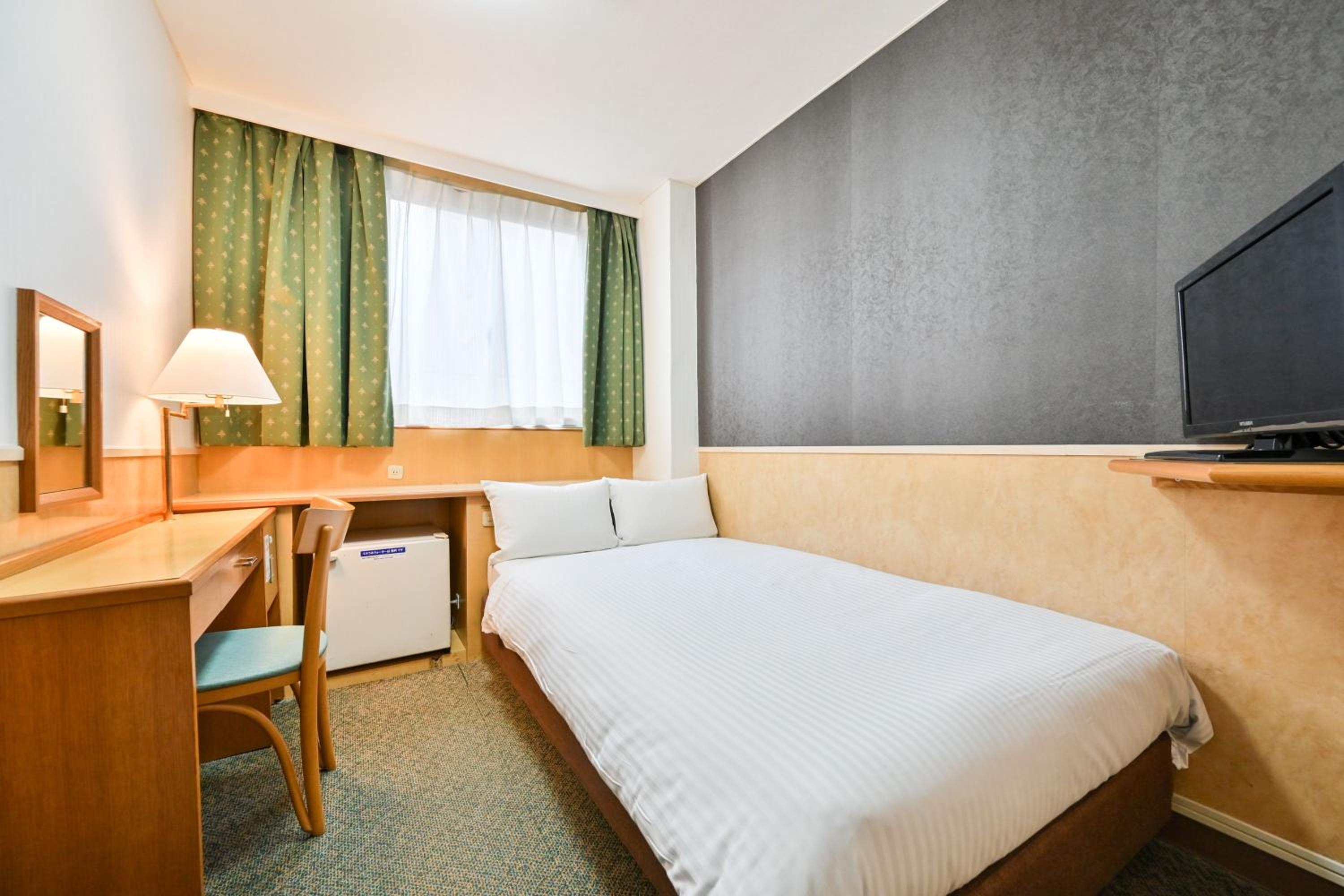 Standard Semi Double Room - Smoking photo 1