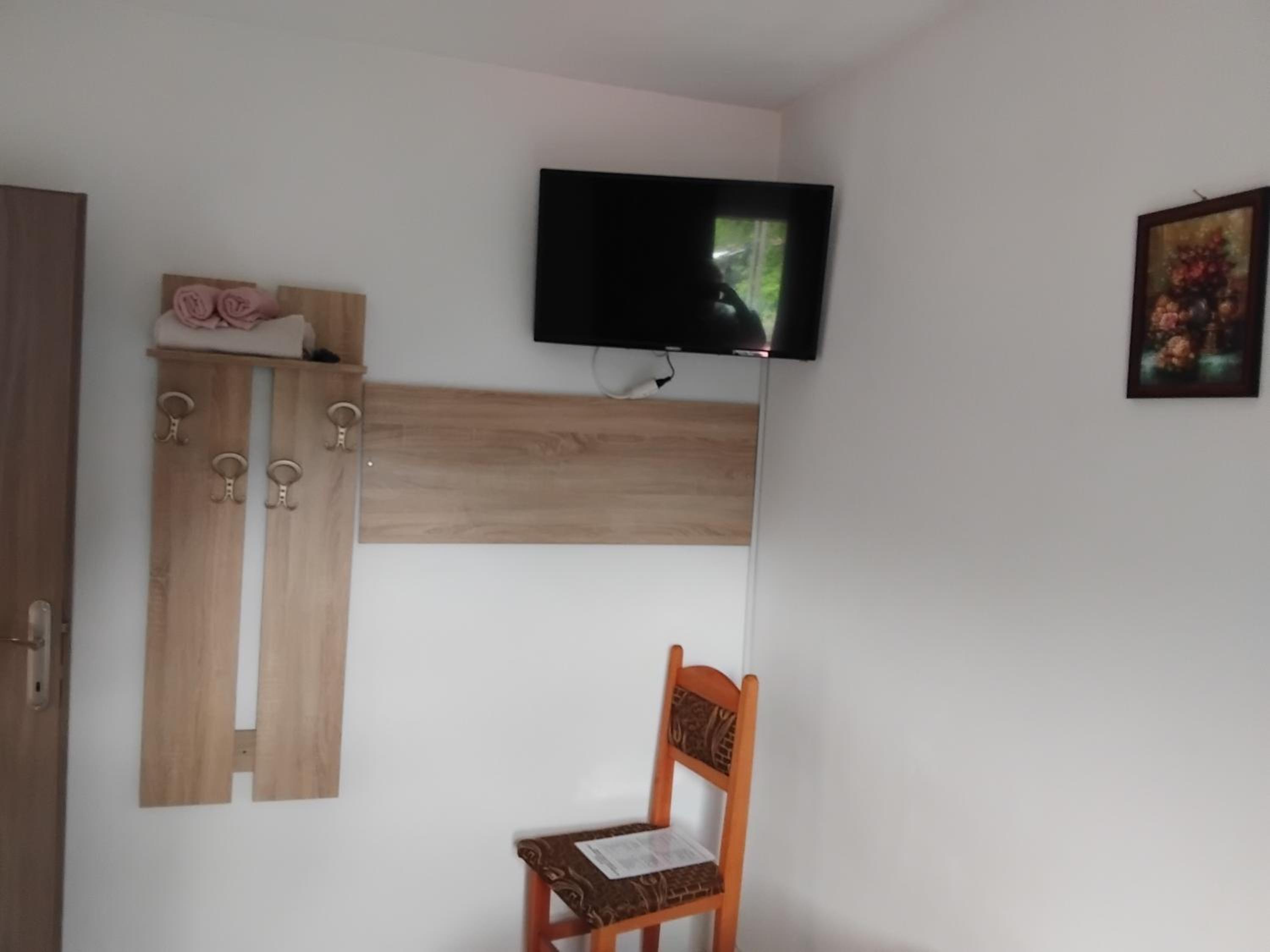 Double or Twin Room - Photo 2