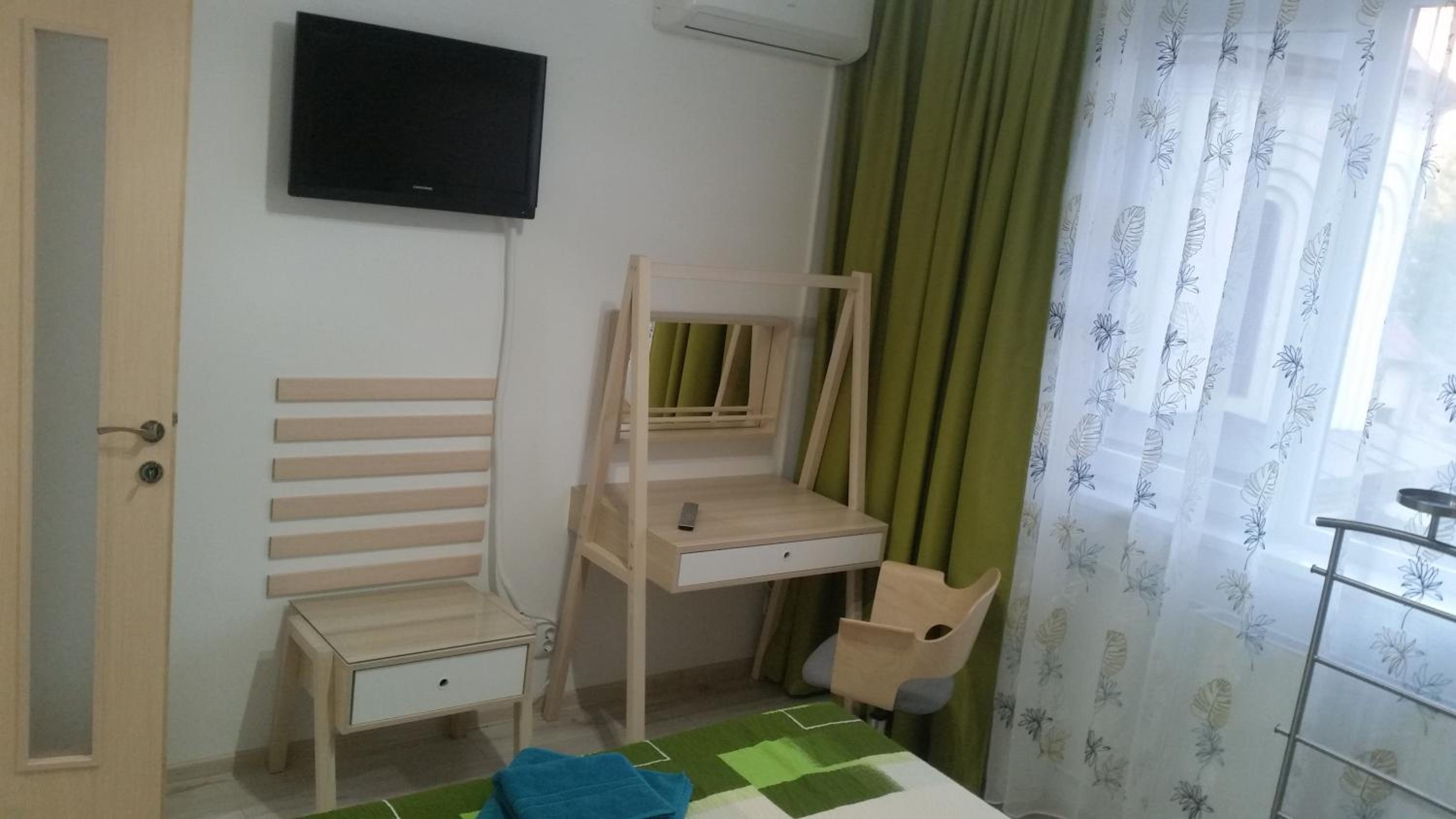 Superior One-Bedroom Apartment