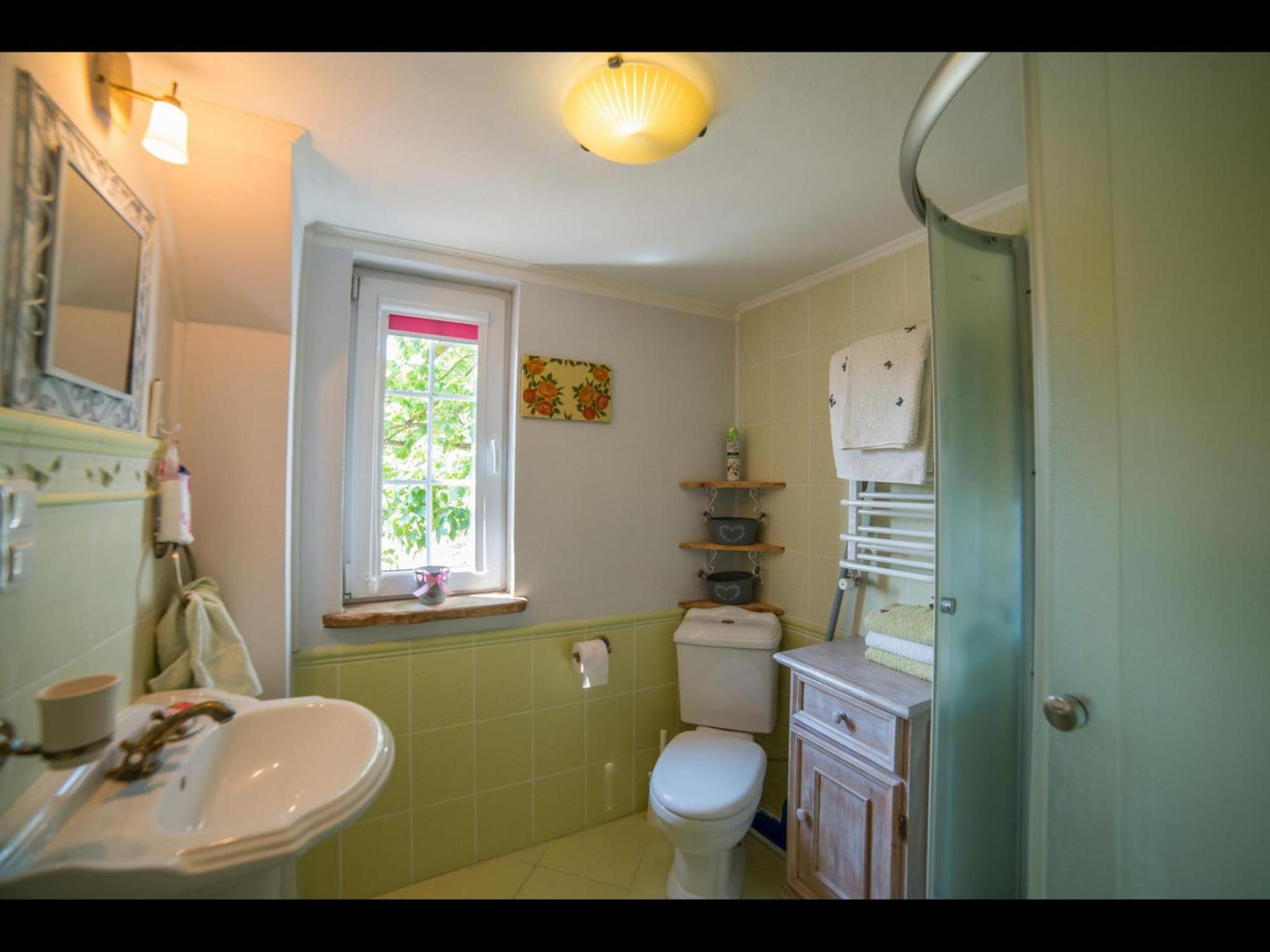 One-Bedroom Apartment - Photo 7