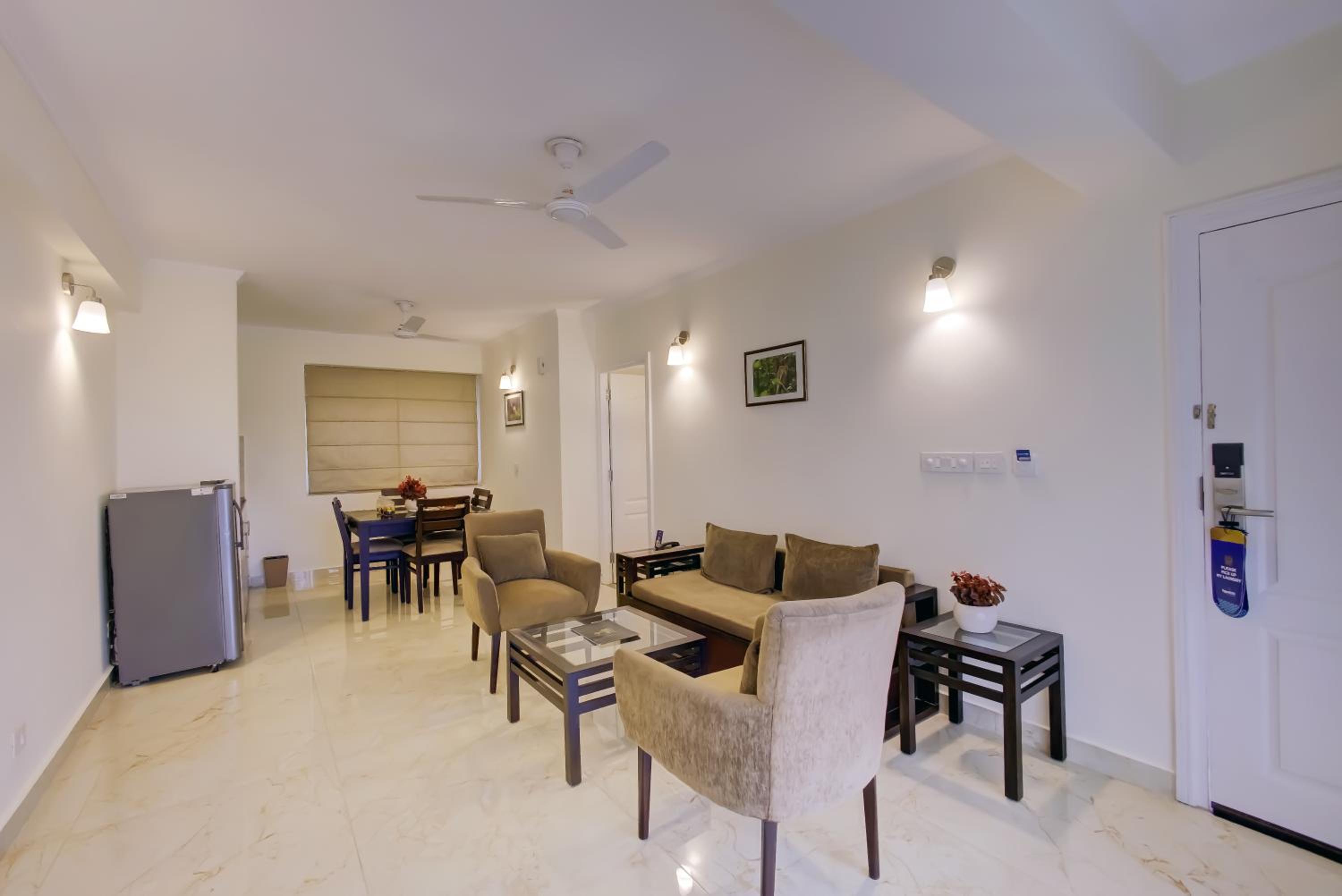 Executive Suite - Photo 4