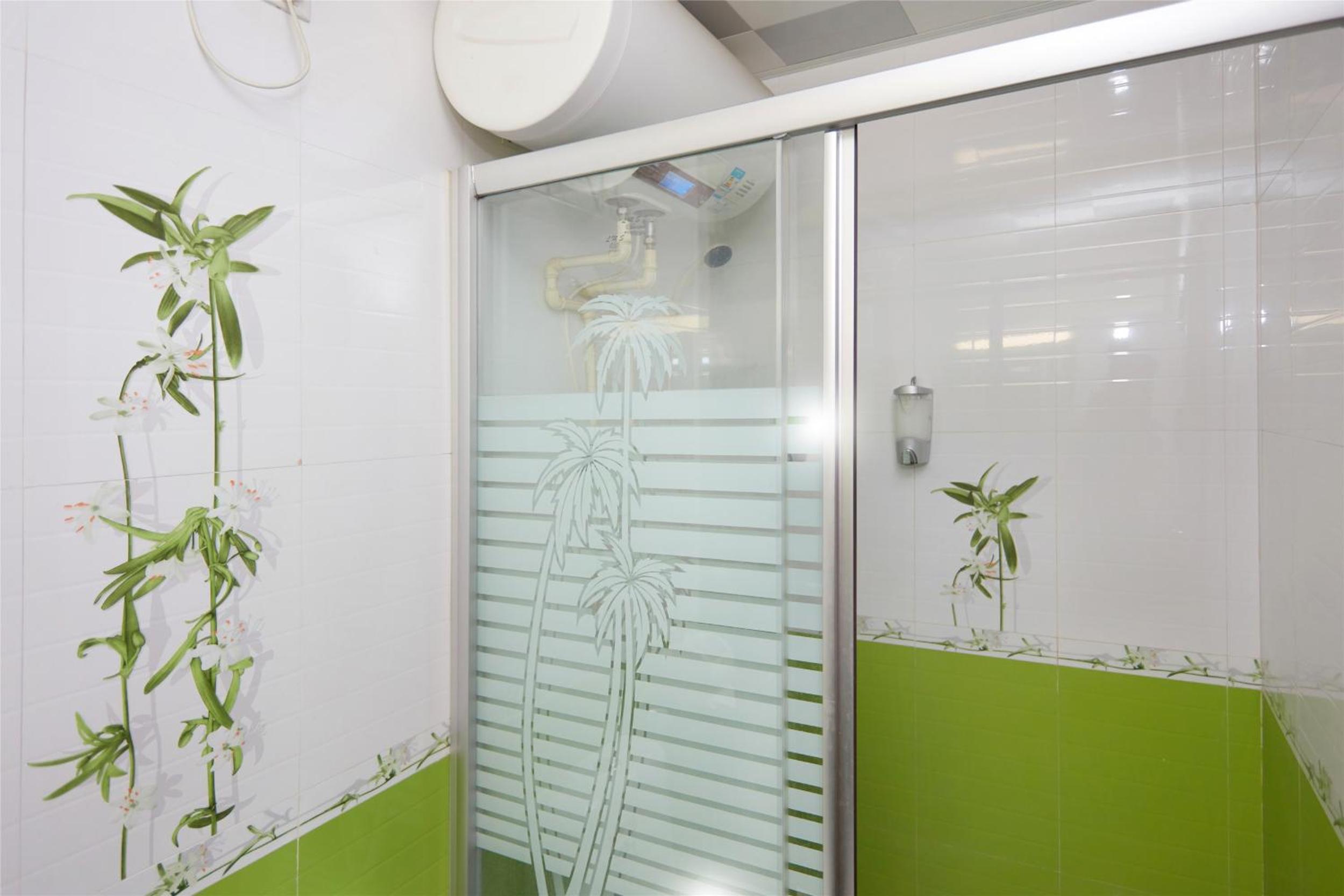 Double or Twin Room with Balcony photo 3