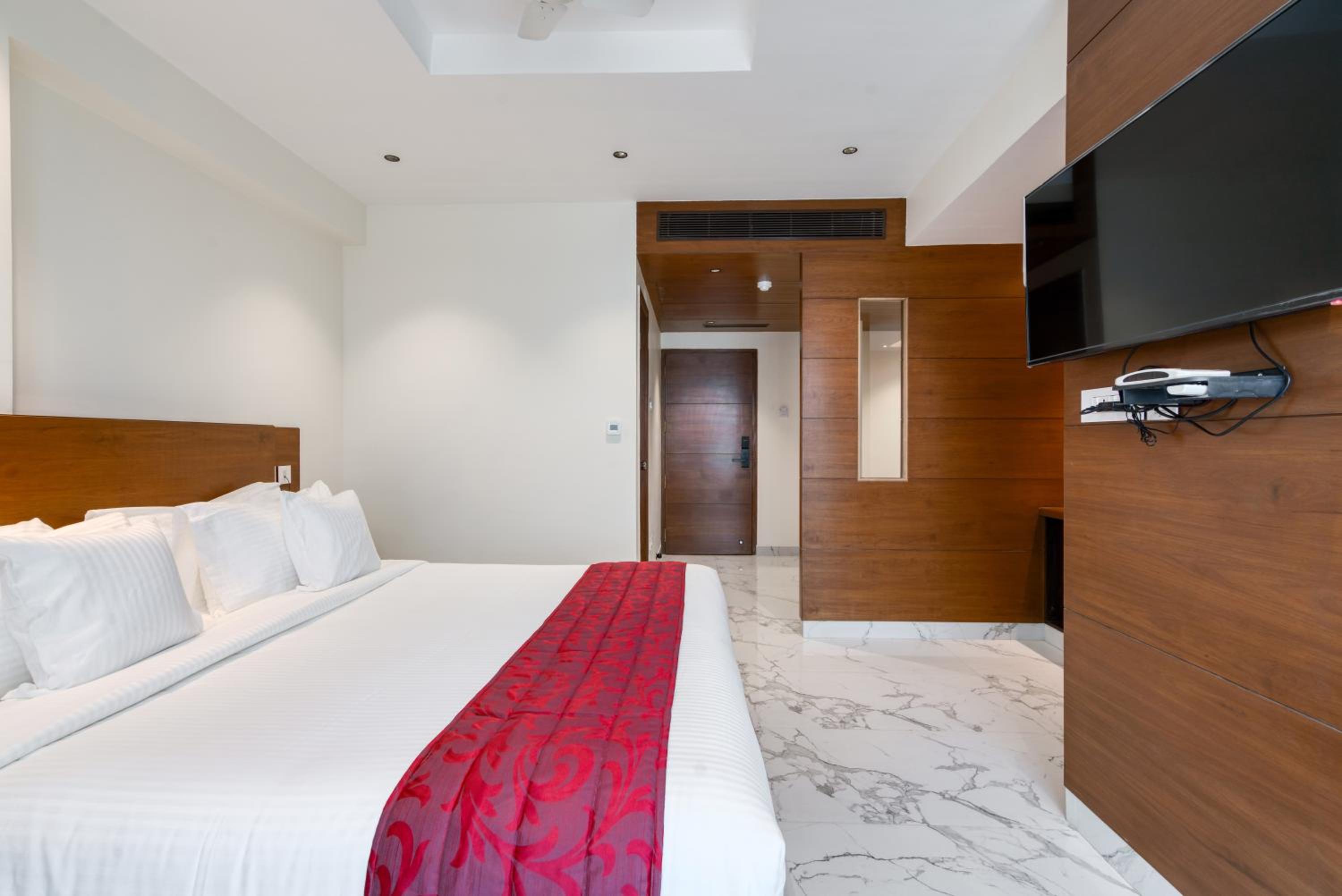 Suite with City View