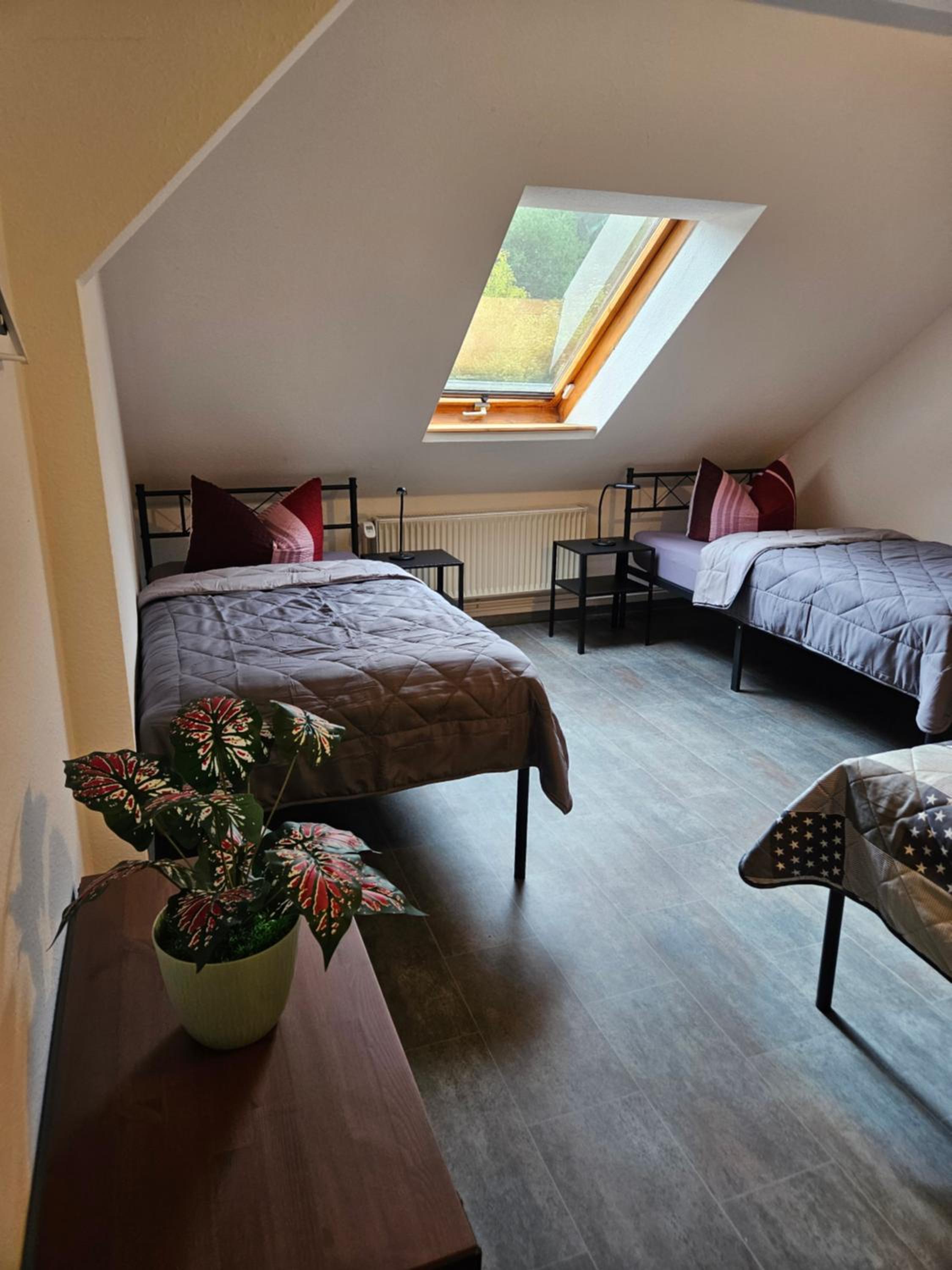 Three-Bedroom Apartment with Balcony photo 3