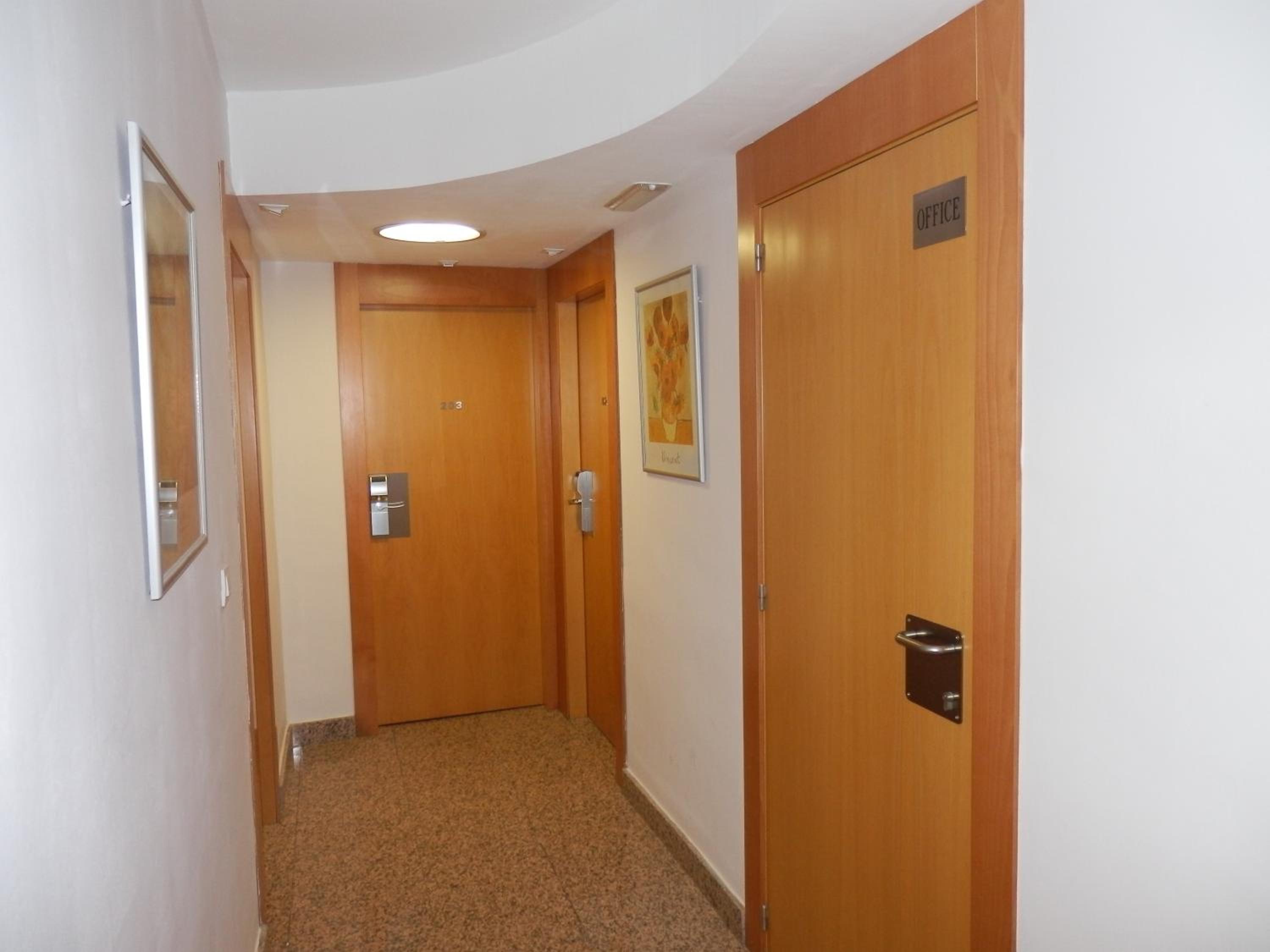 Single Room photo 2