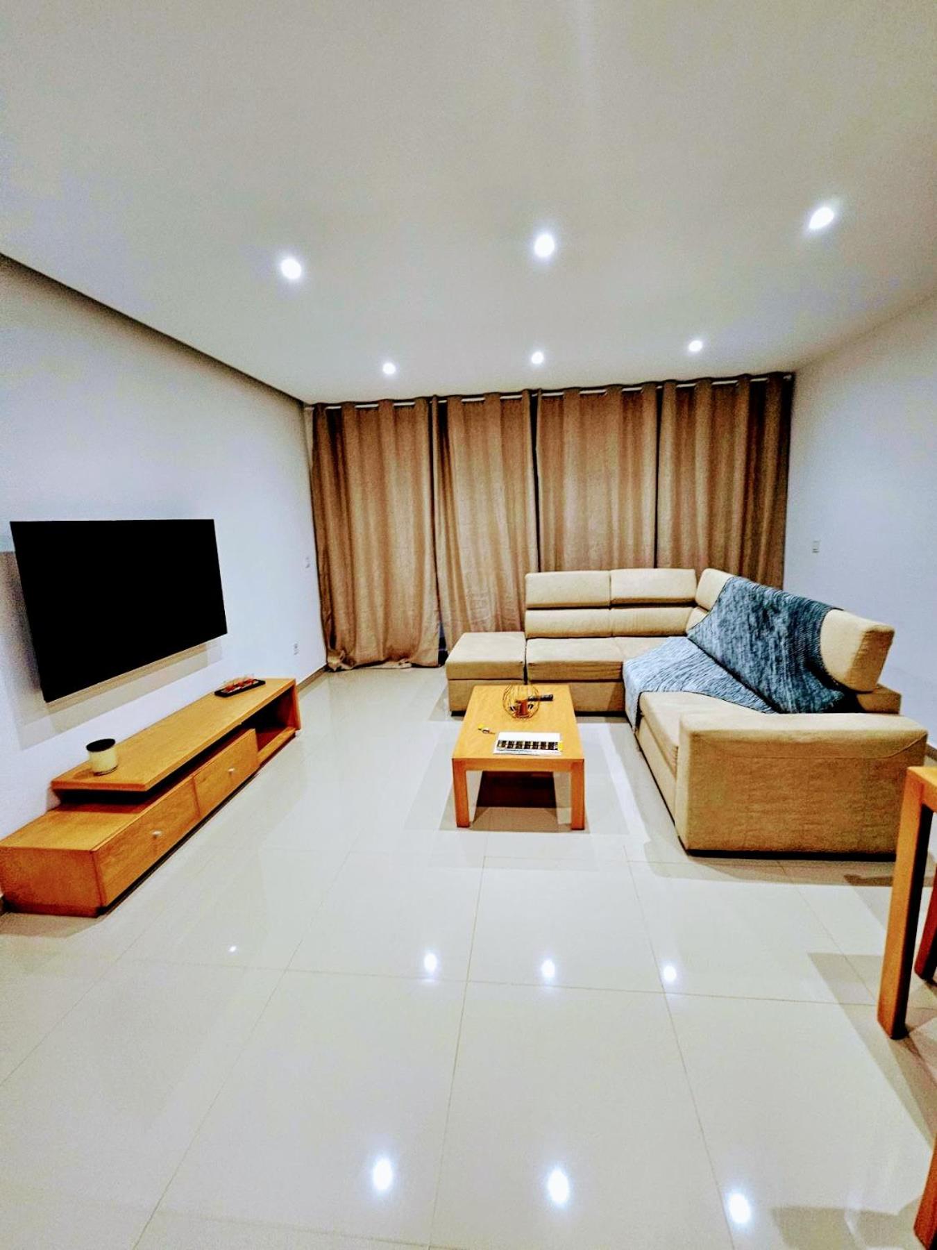 Apartment with Balcony photo 1