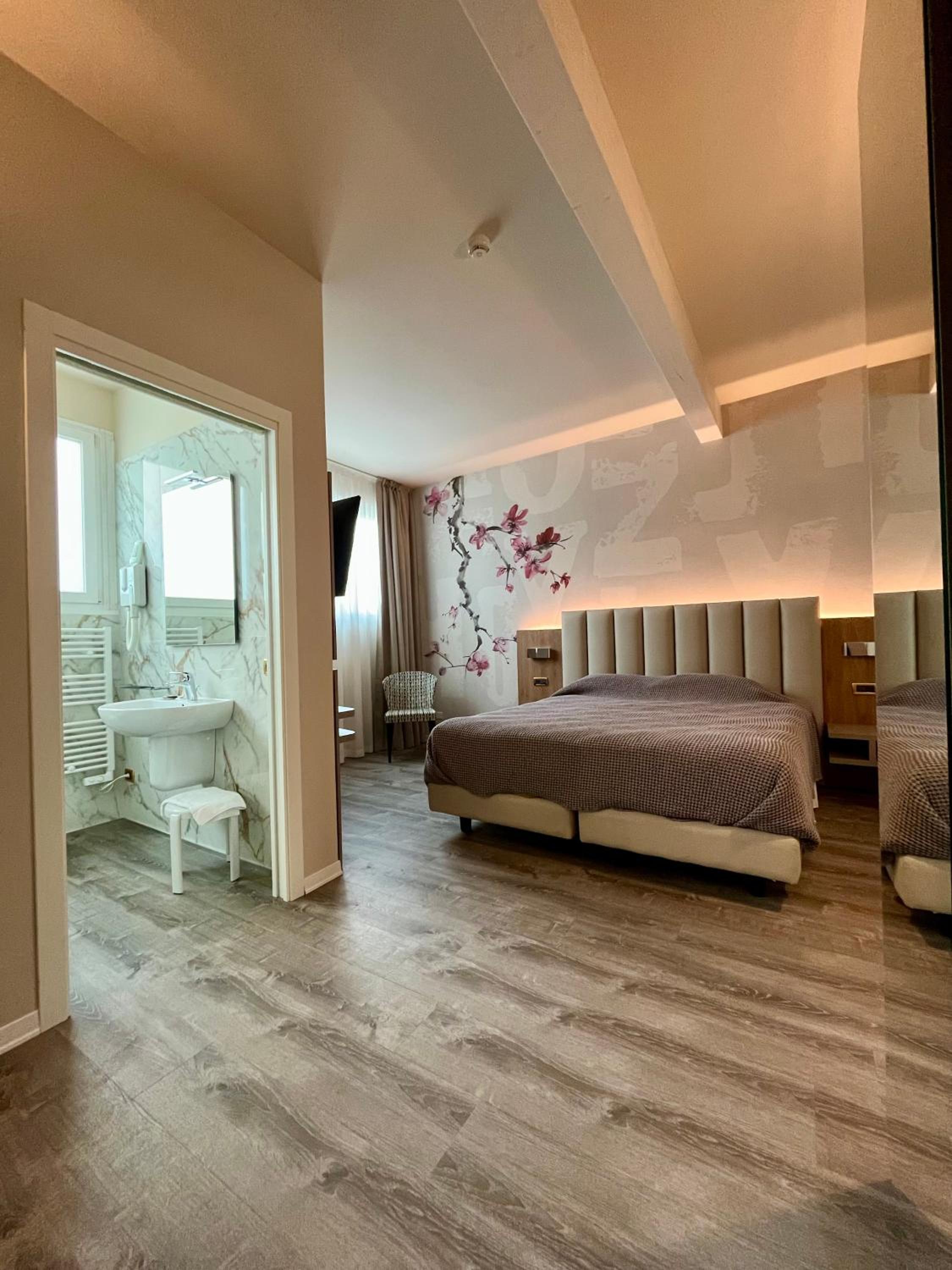 Deluxe Room photo 3