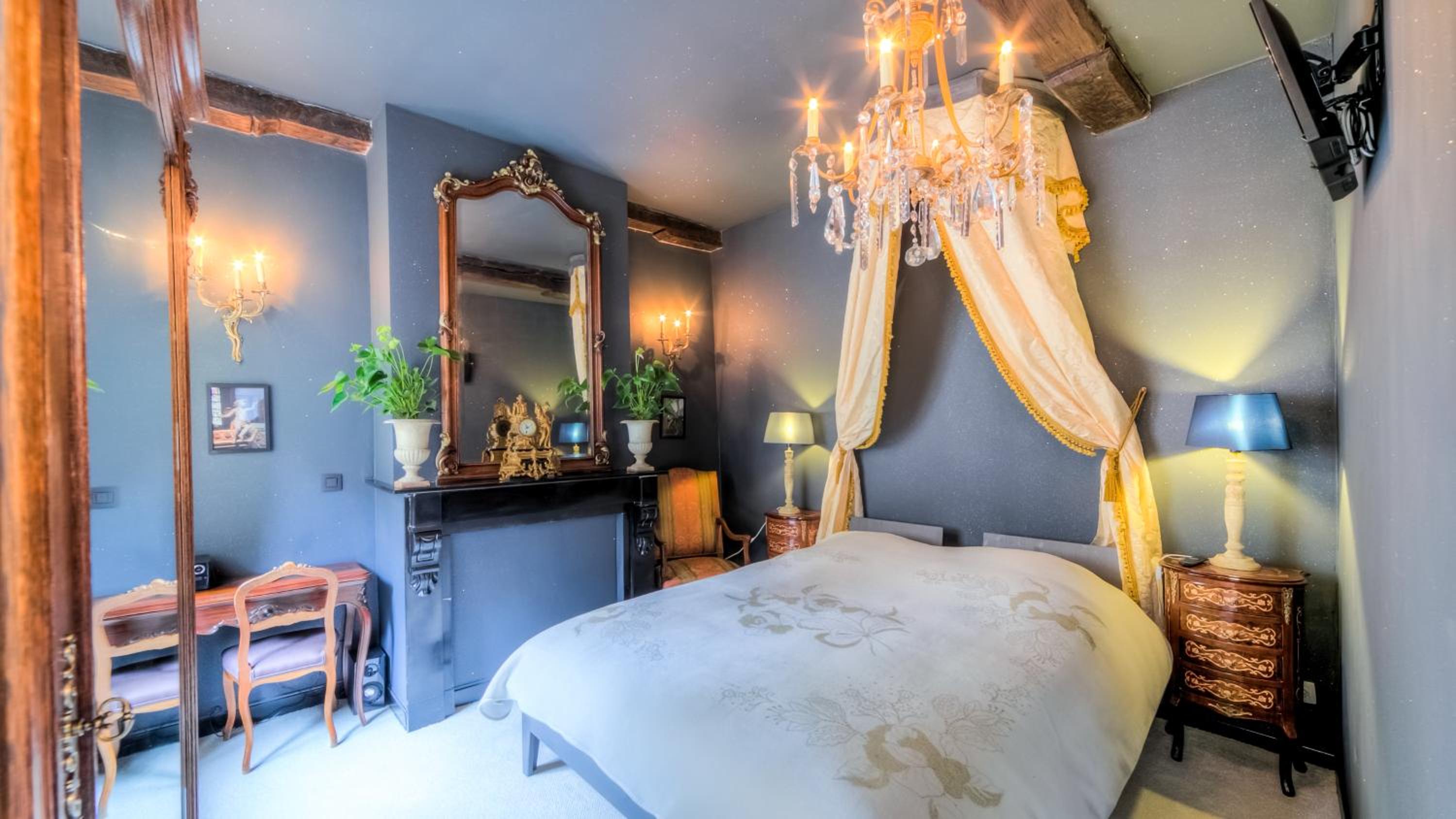 Superior King Room photo 2