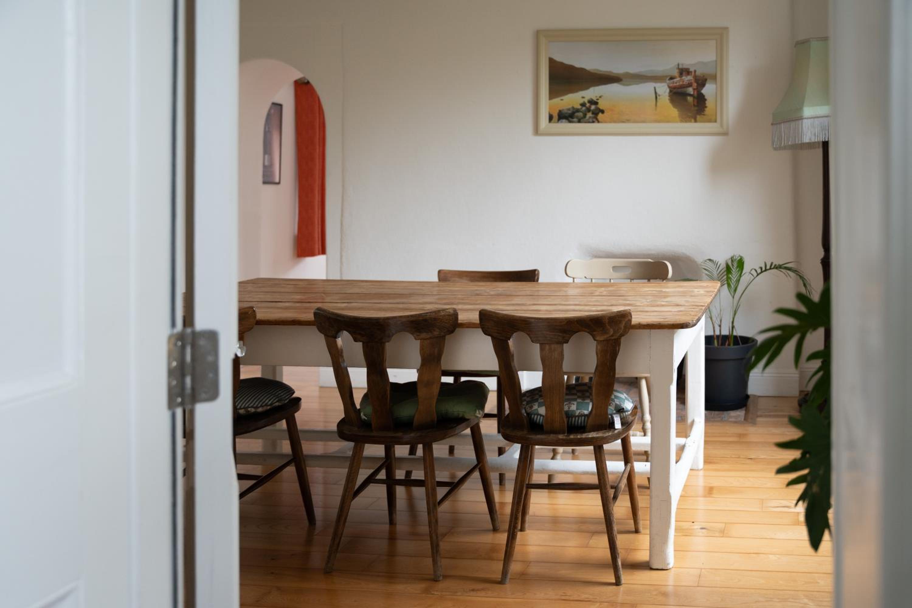 Seven-Bedroom House photo 1