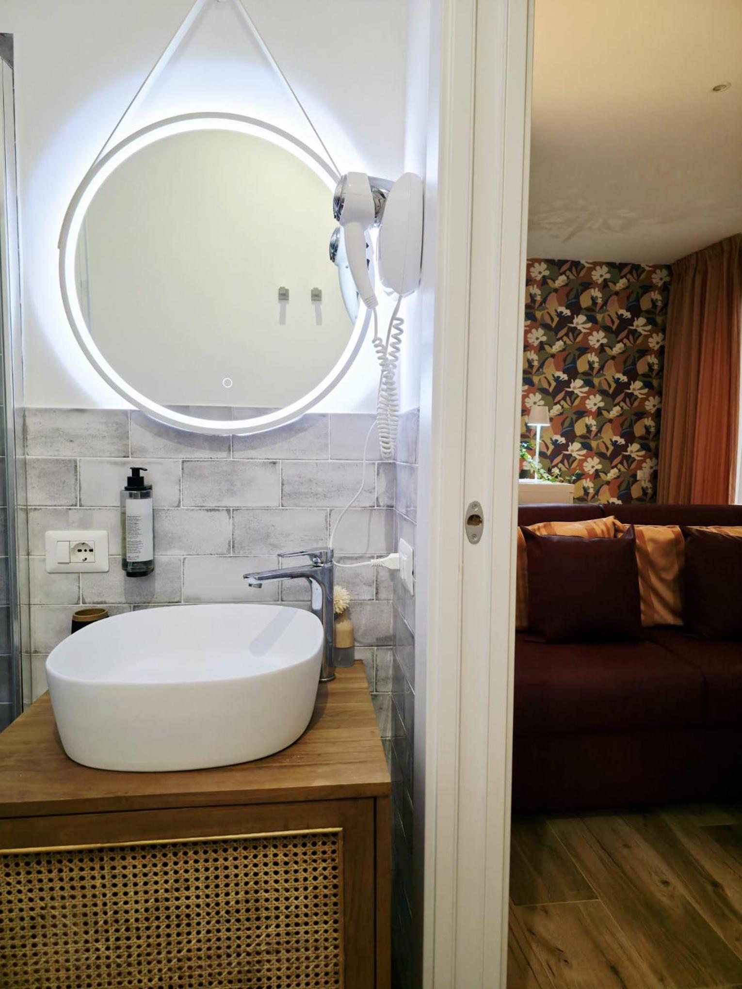 Double Room with Balcony photo 2