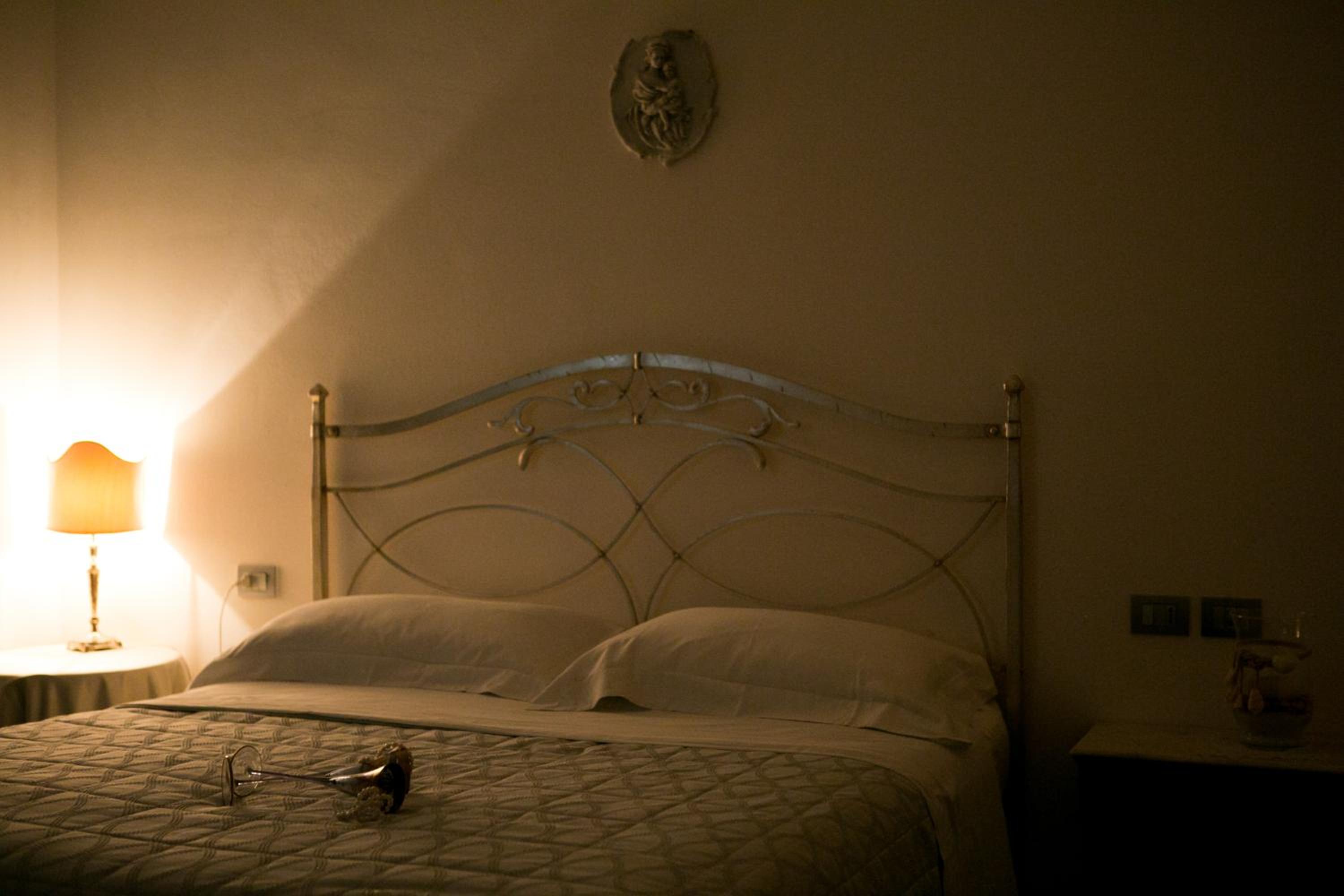 Double or Twin Room - Photo 6