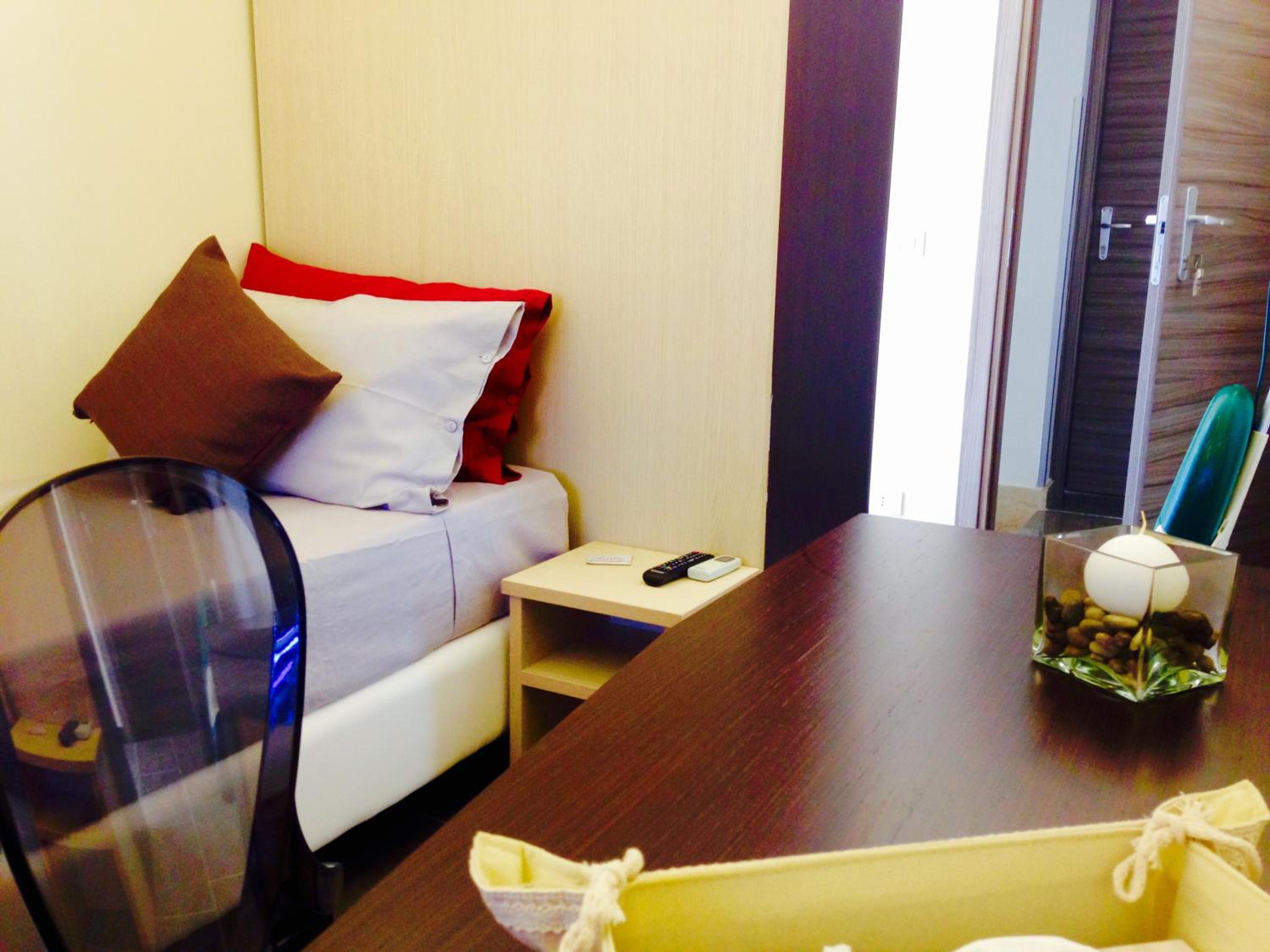 Deluxe Single Room with Balcony photo 1