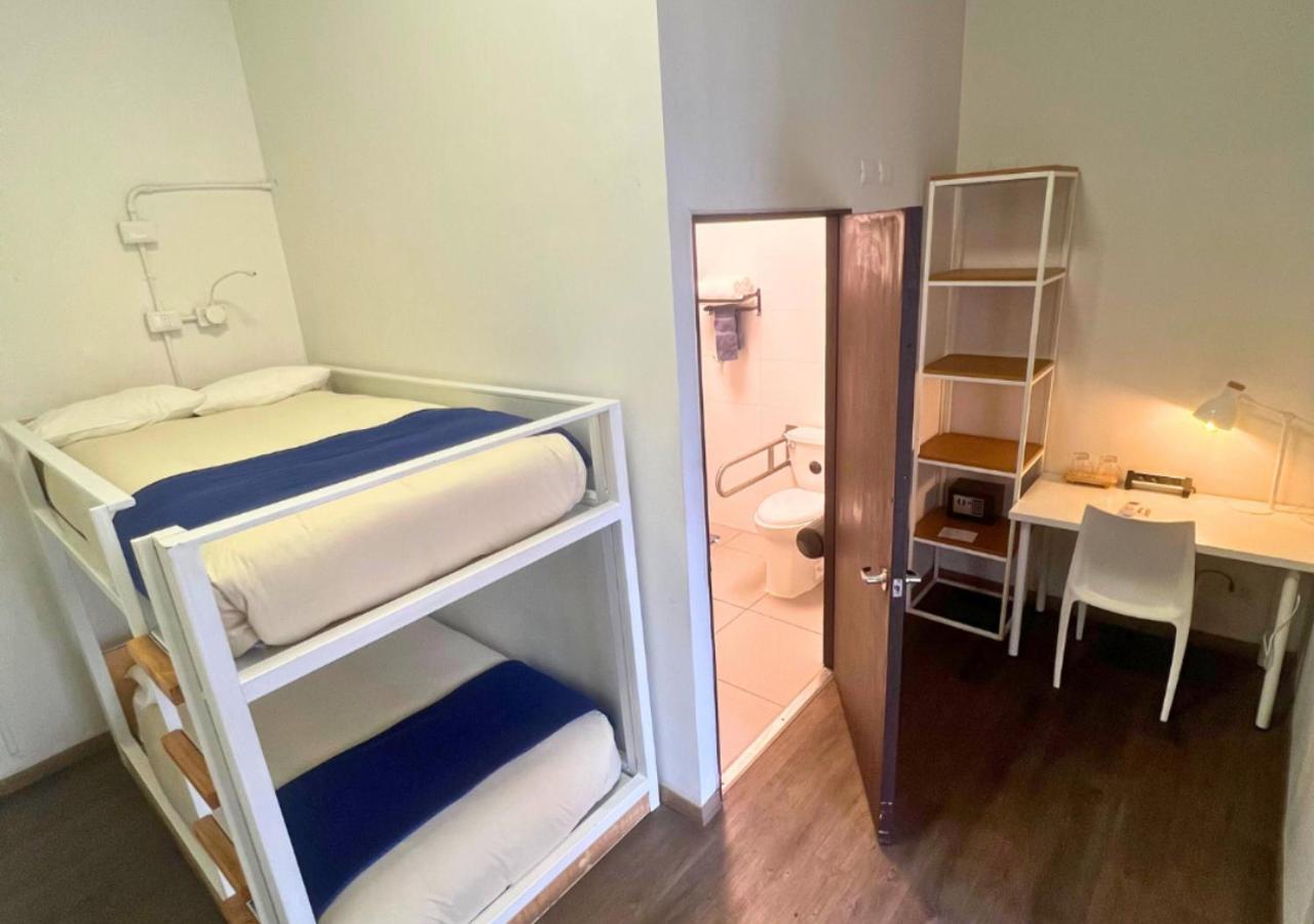 Twin Room with Private Bathroom photo 1