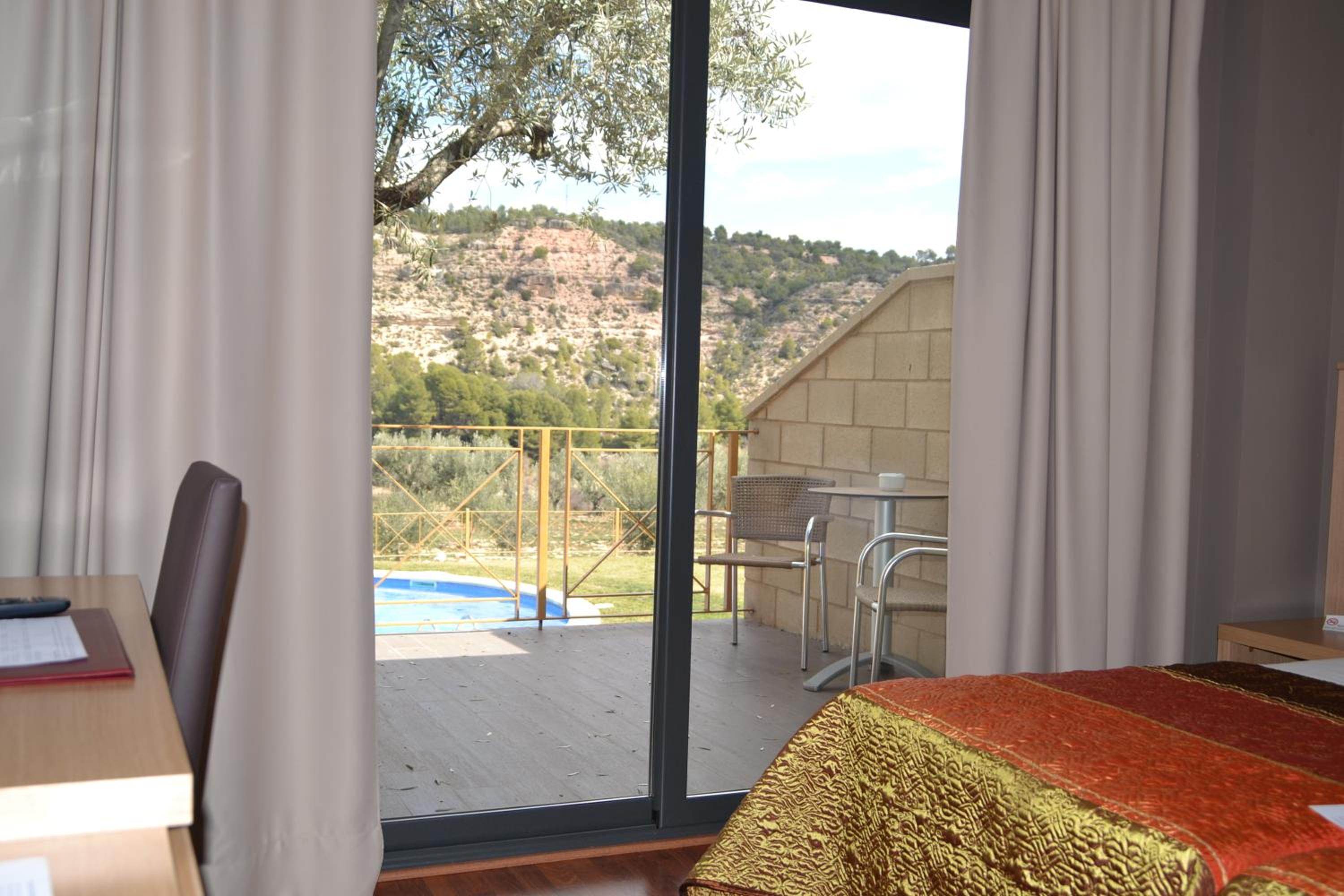 Double or Twin Room - Photo 7