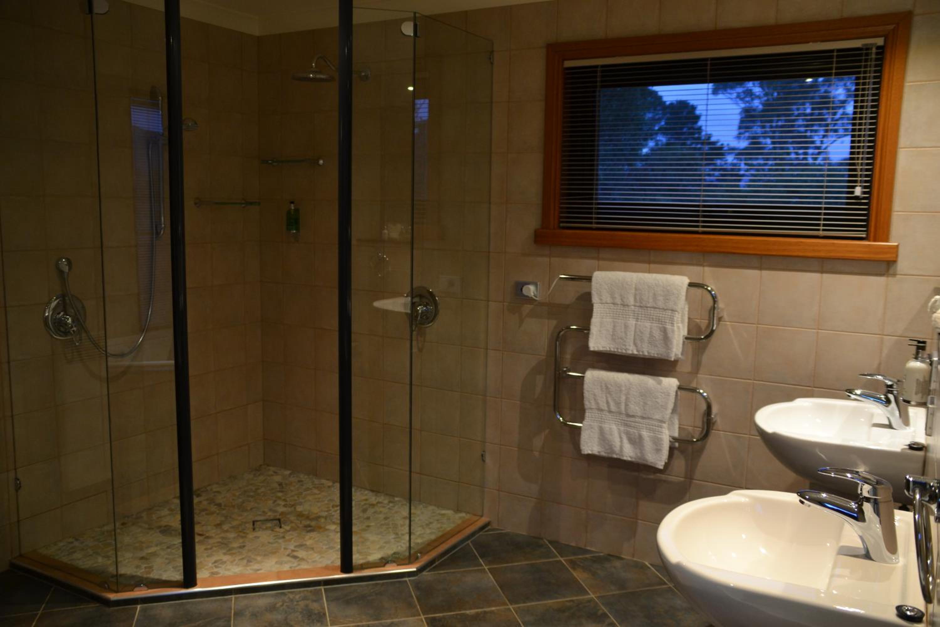 Suite with Spa Bath photo 3