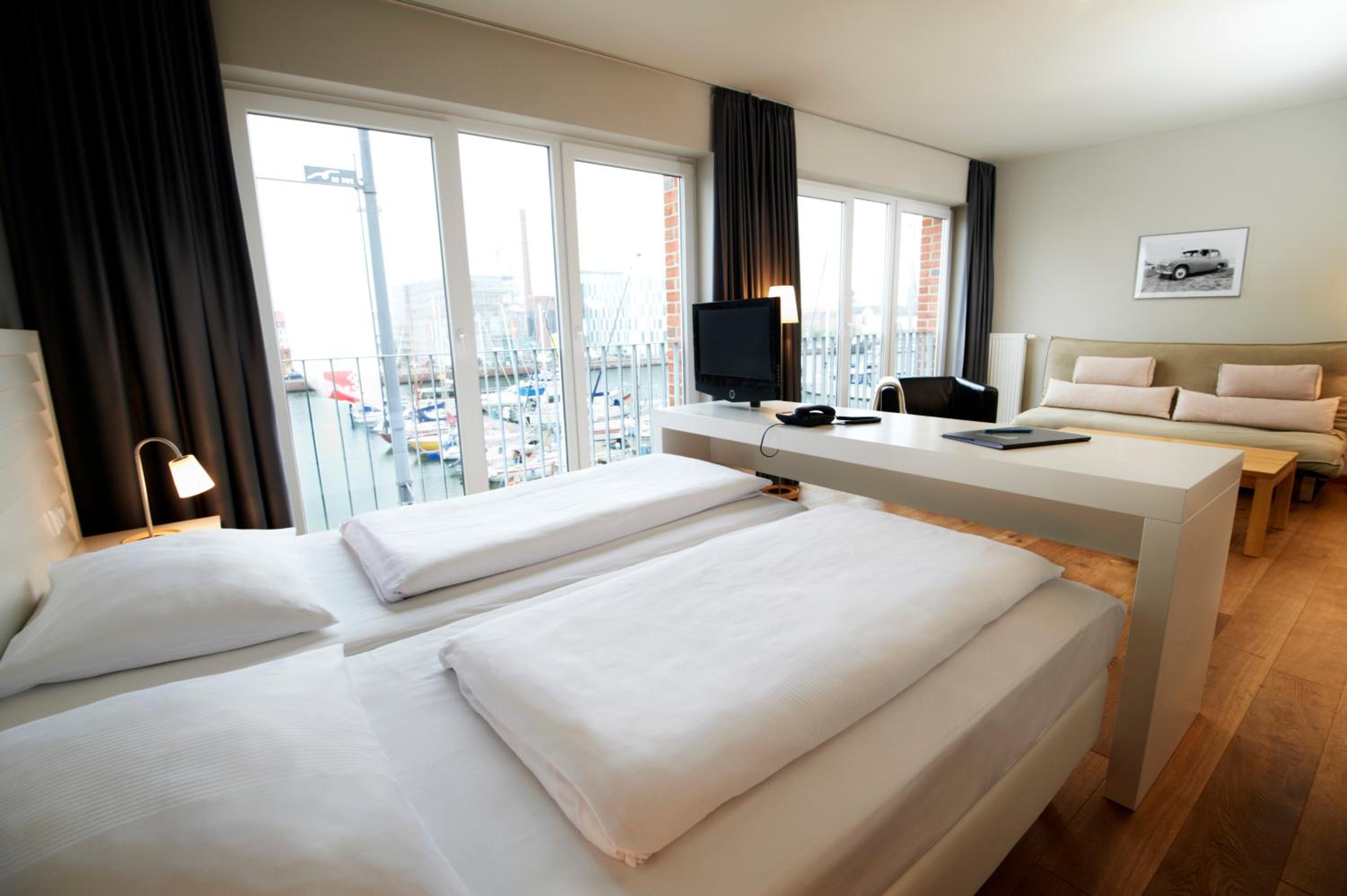 Junior Suite (2 Adults) photo 2