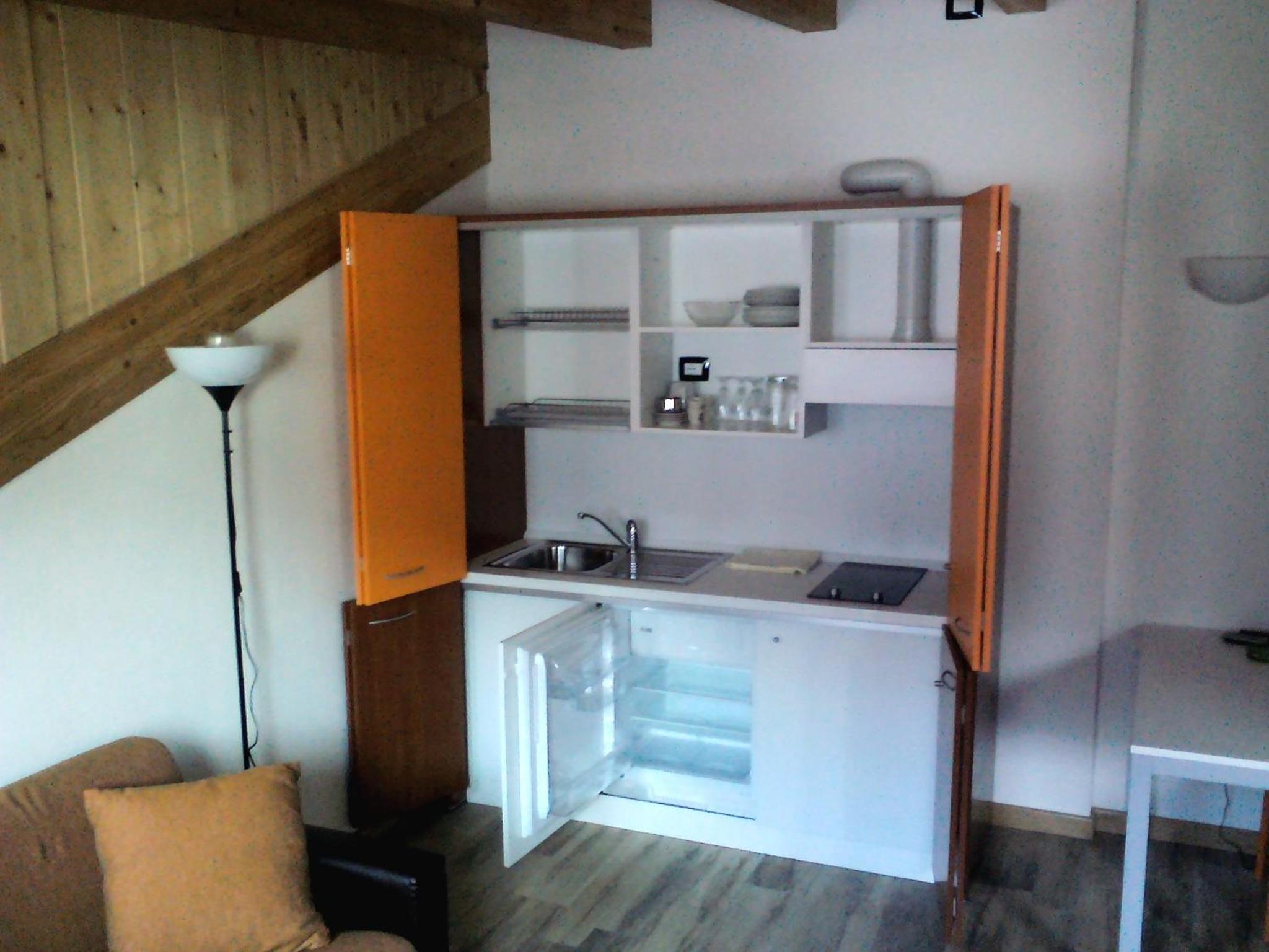 Studio - Photo 2