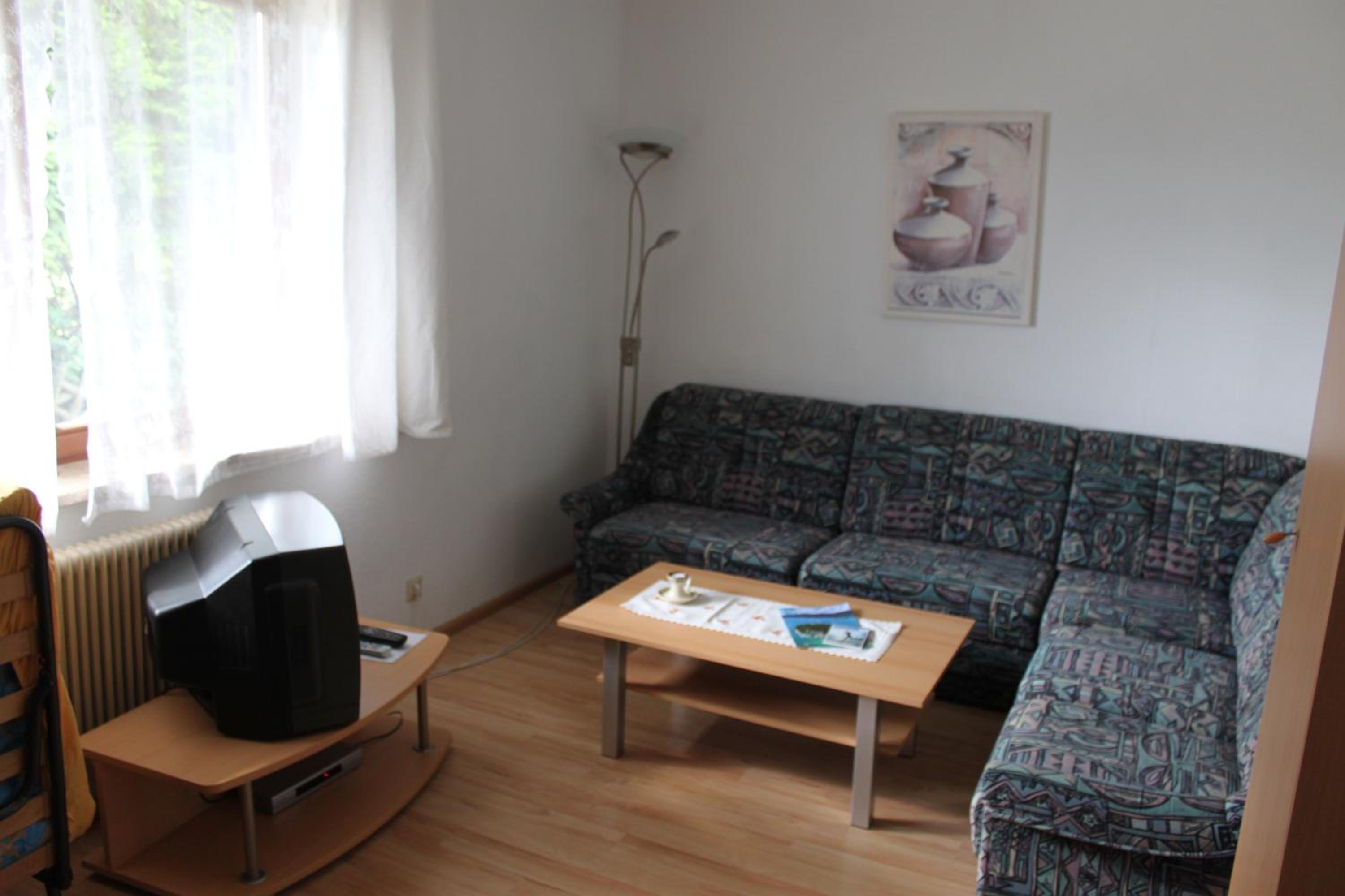 Apartment with Balcony photo 3