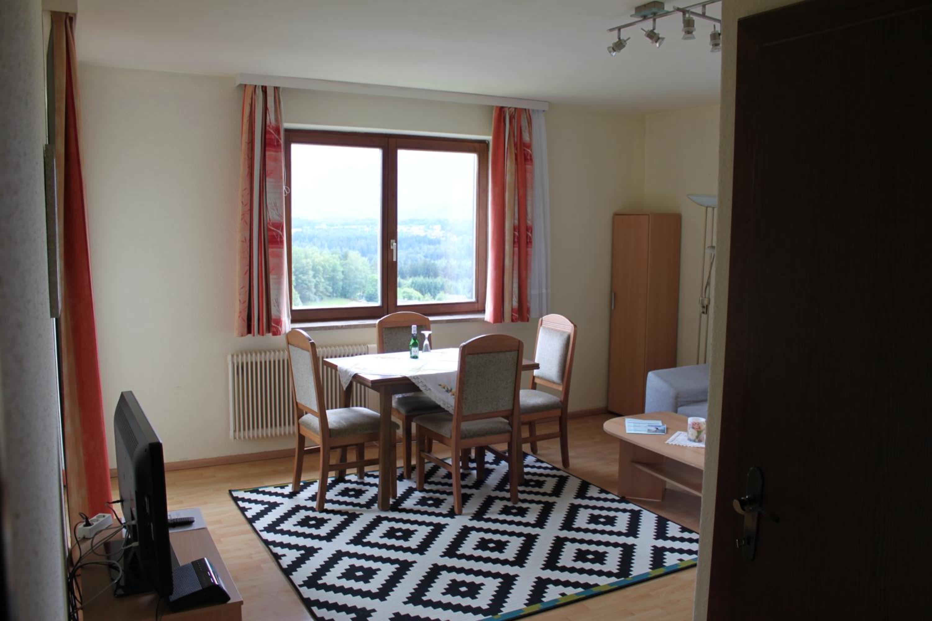 Apartment with Balcony photo 1