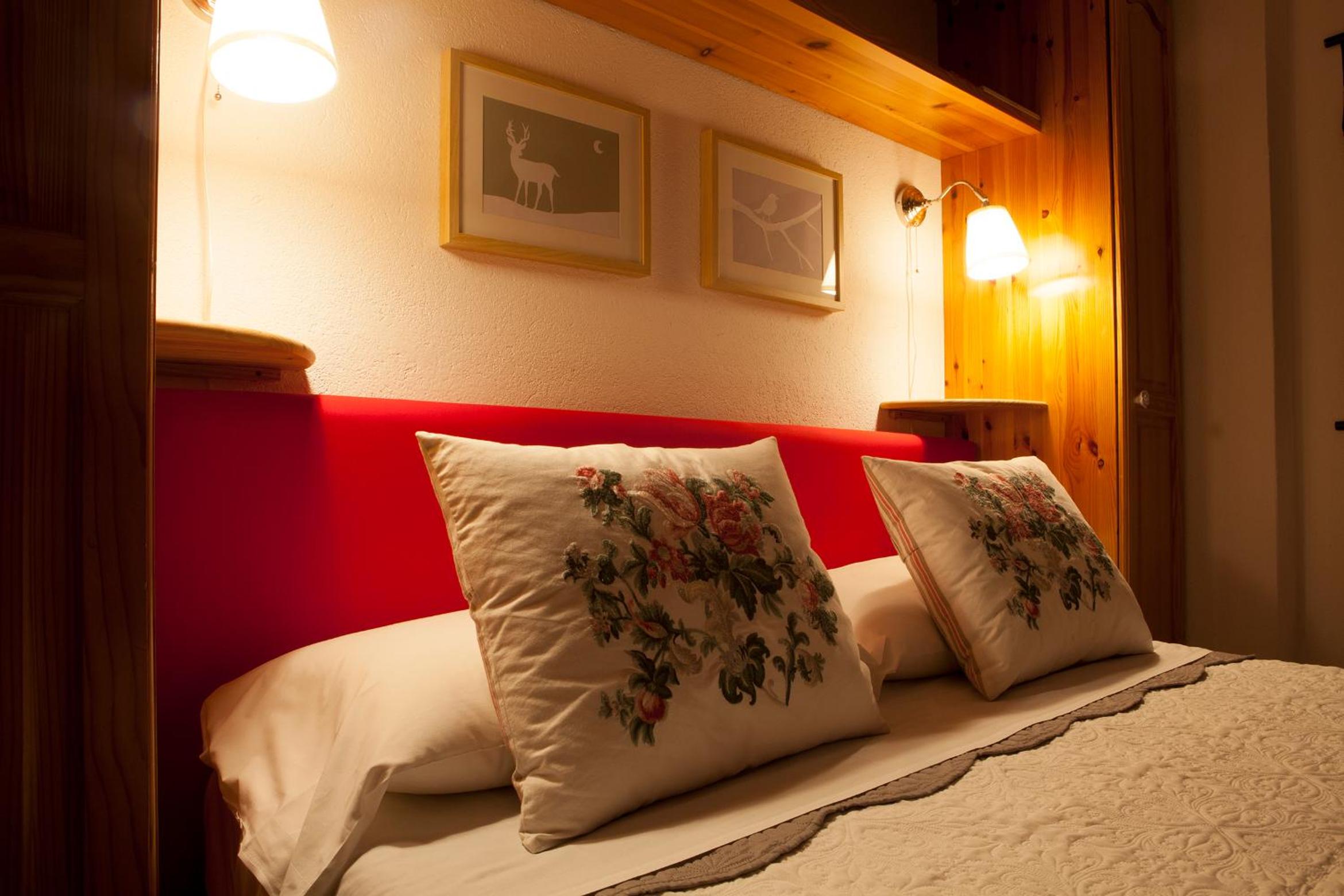Standard Double or Twin Room with Garden View photo 3
