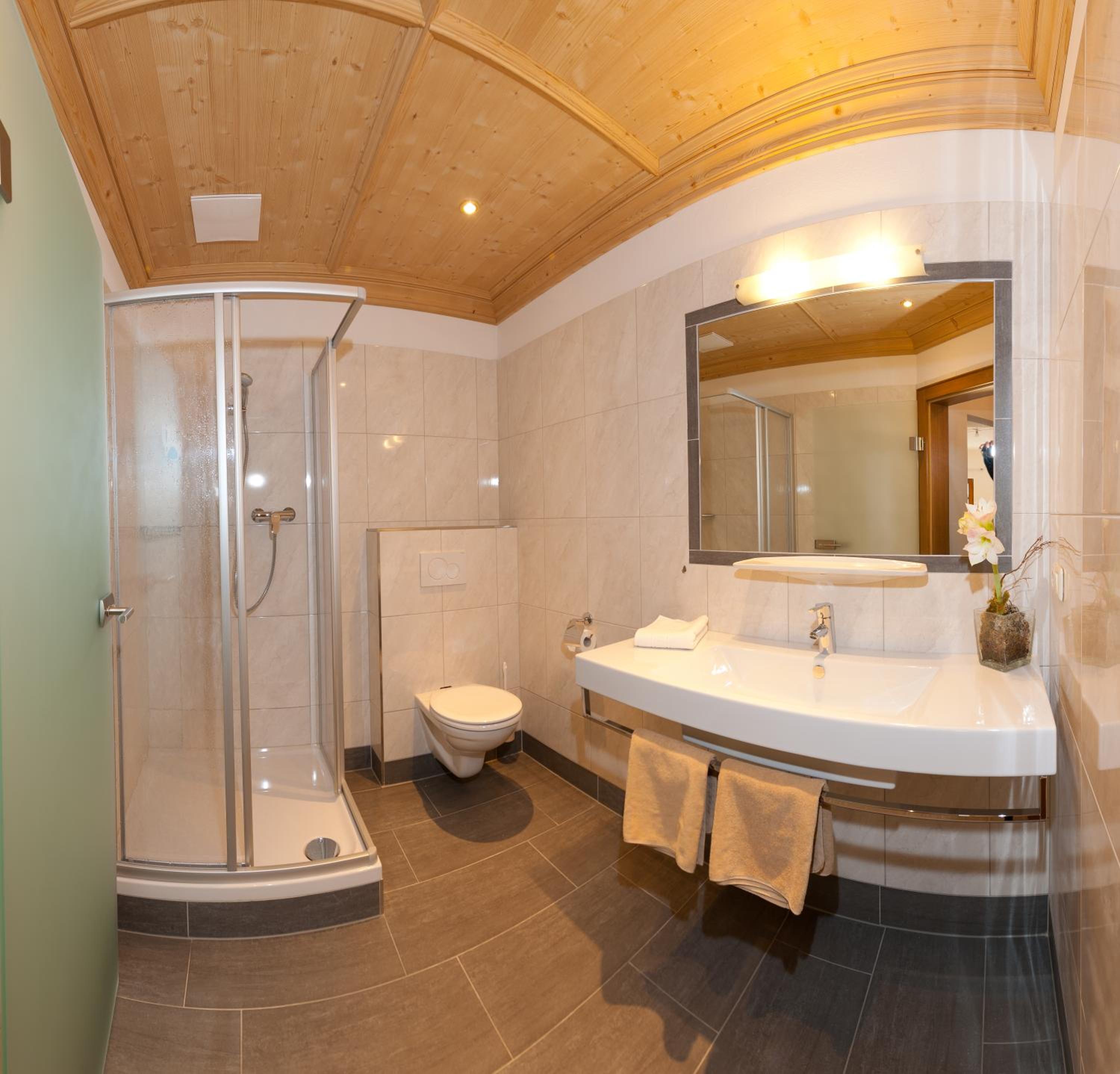 Quadruple Room with Balcony photo 2