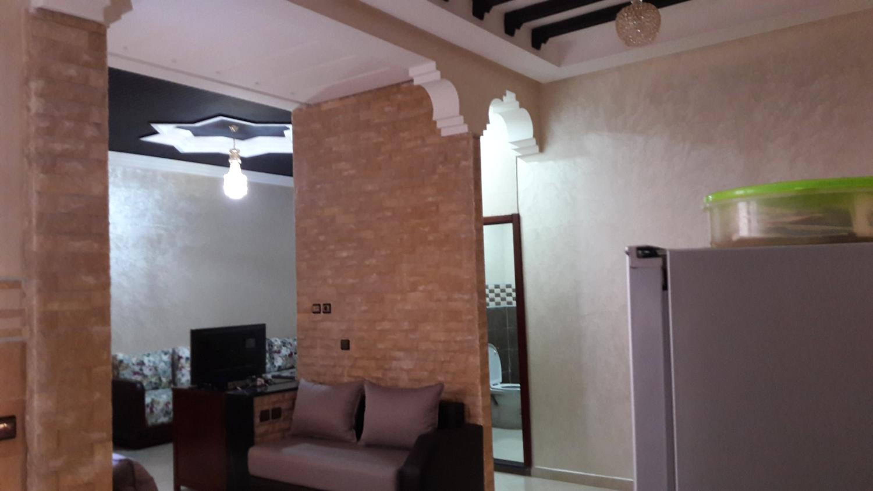Two-Bedroom Apartment - Photo 2