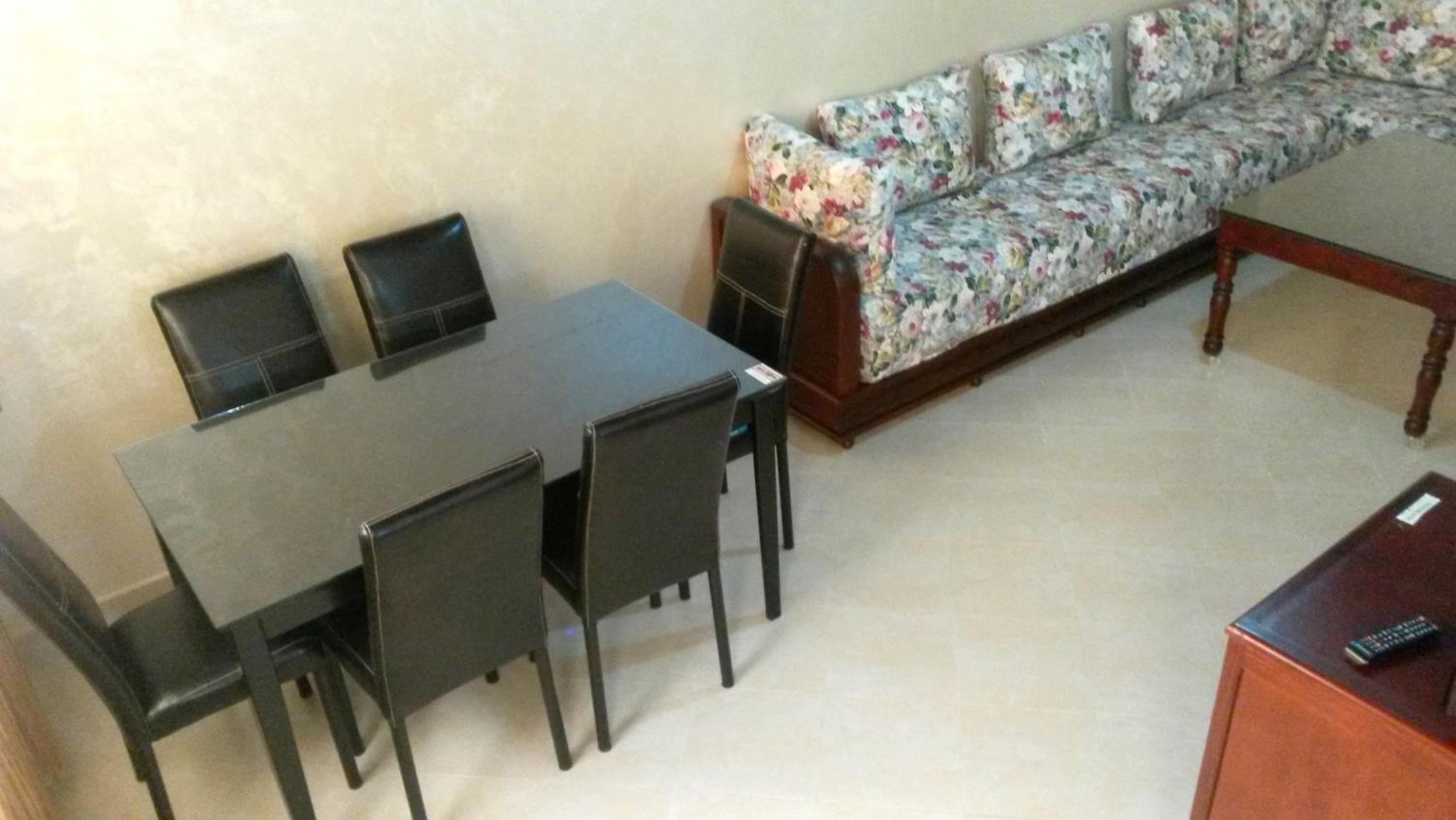 Two-Bedroom Apartment - Photo 17