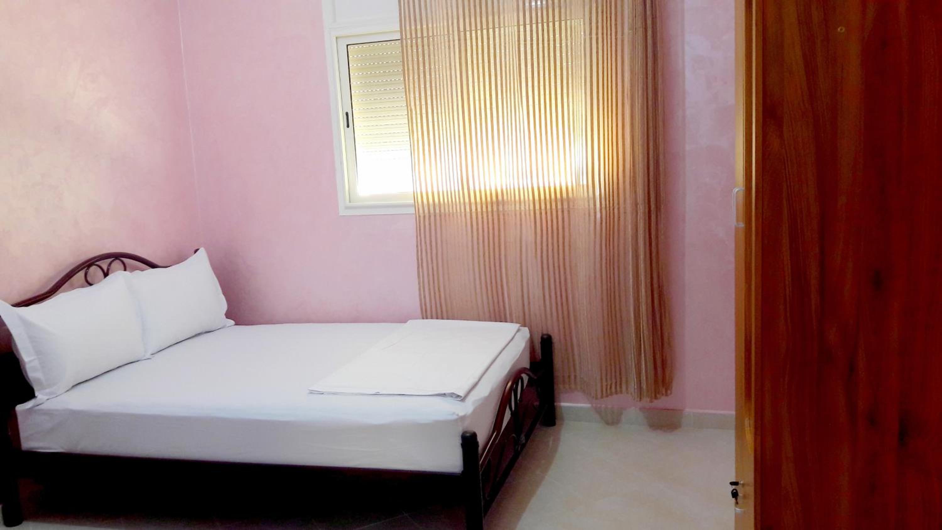 Three-Bedroom Apartment - Photo 21