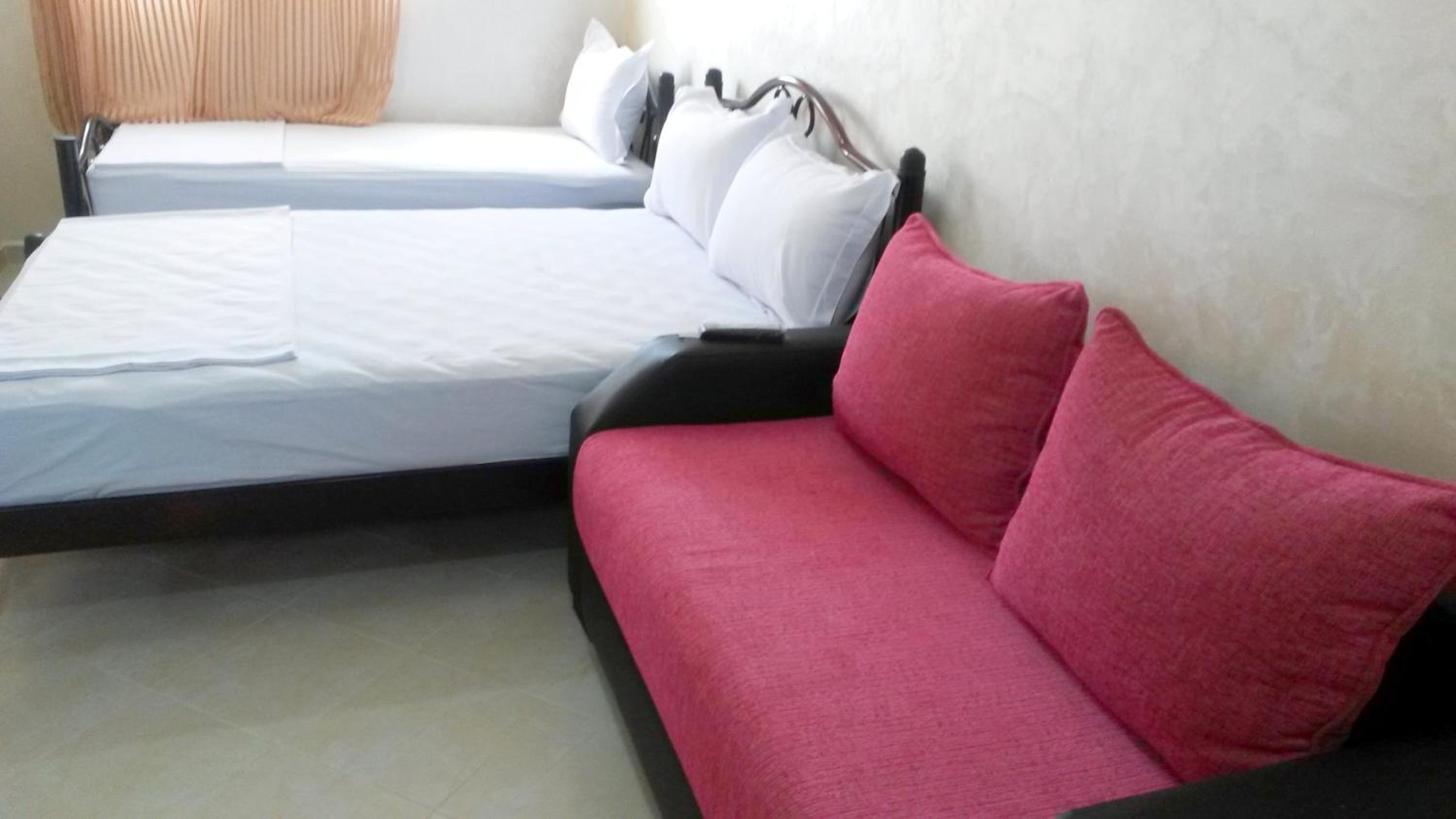 Quadruple Room - Photo 18
