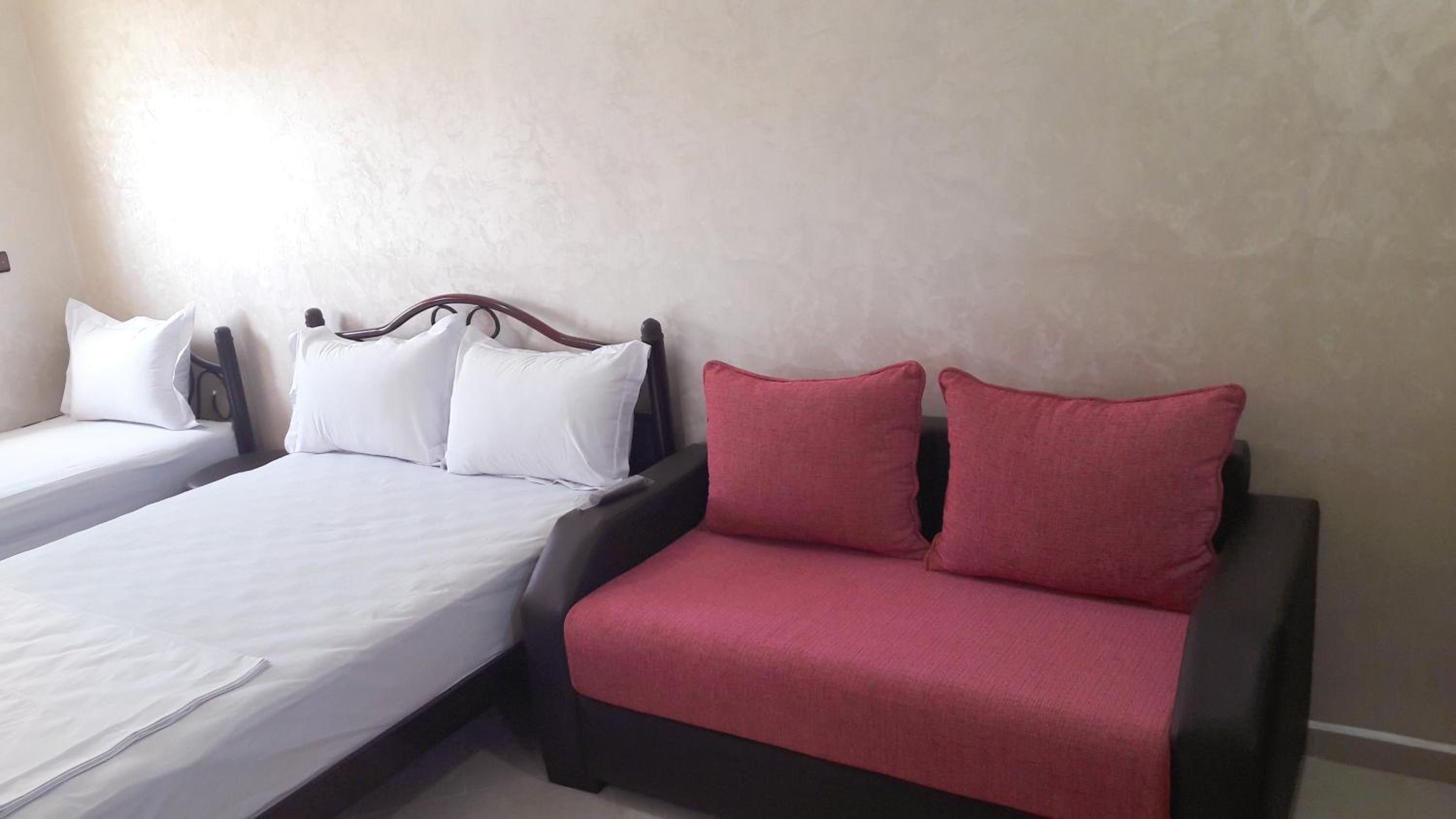 Quadruple Room - Photo 22