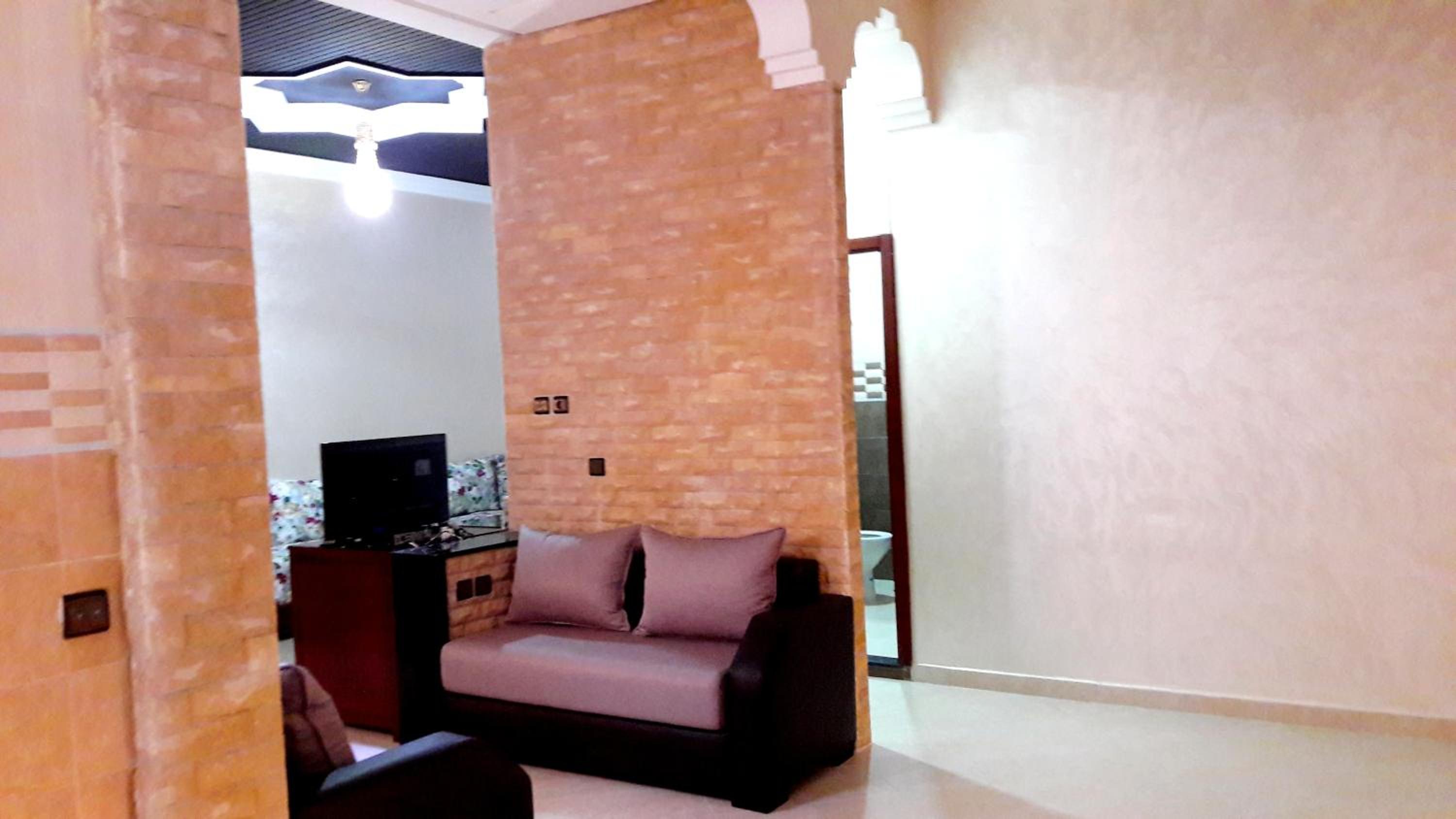 Two-Bedroom Apartment - Photo 30