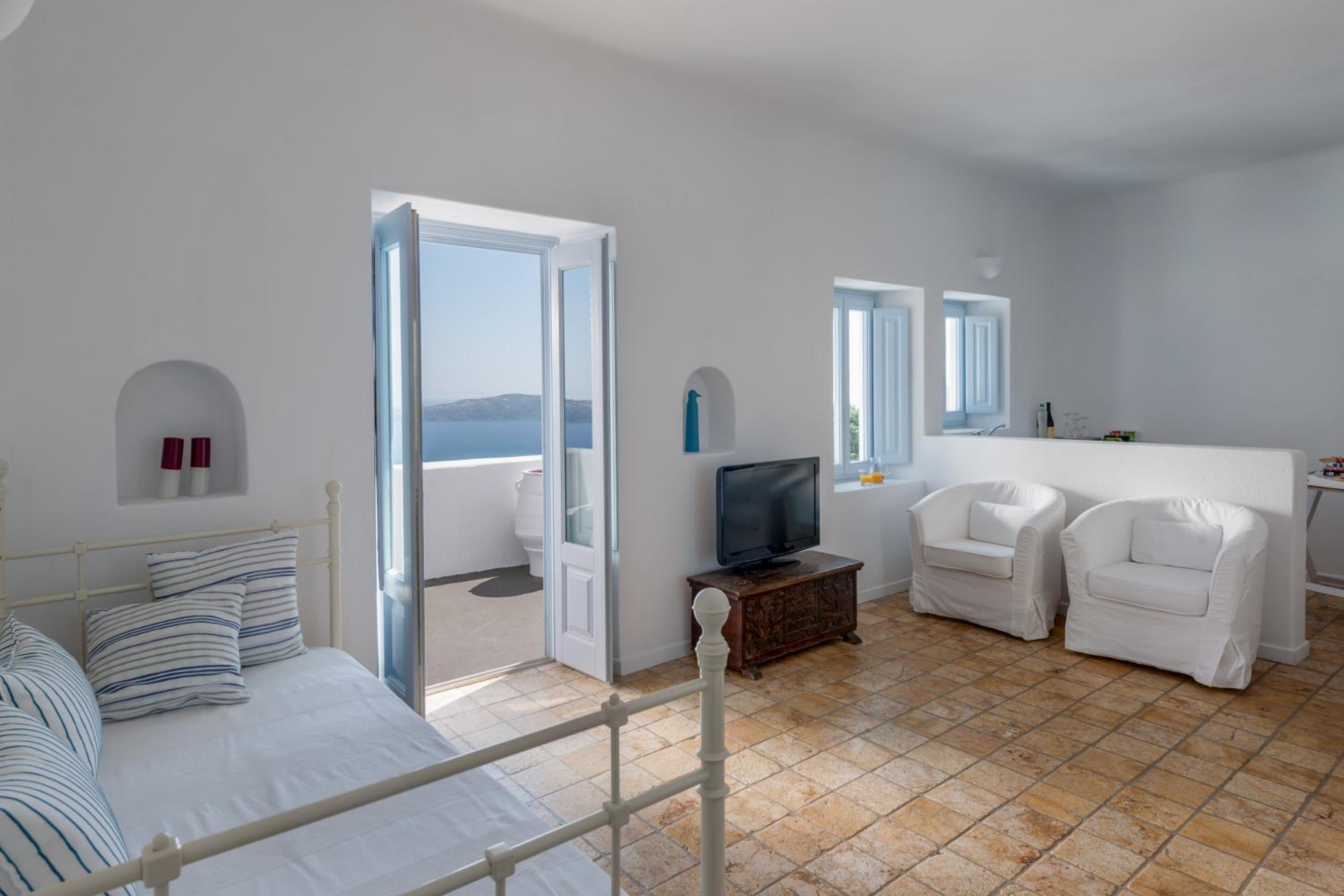 Aida Suite with Caldera View  - Photo 2